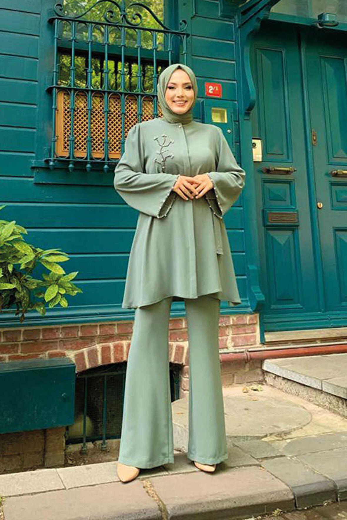 Taş İşleme Detaylı Kuşaklı Tunik ve Pantolonlu Takım 8432 Mint