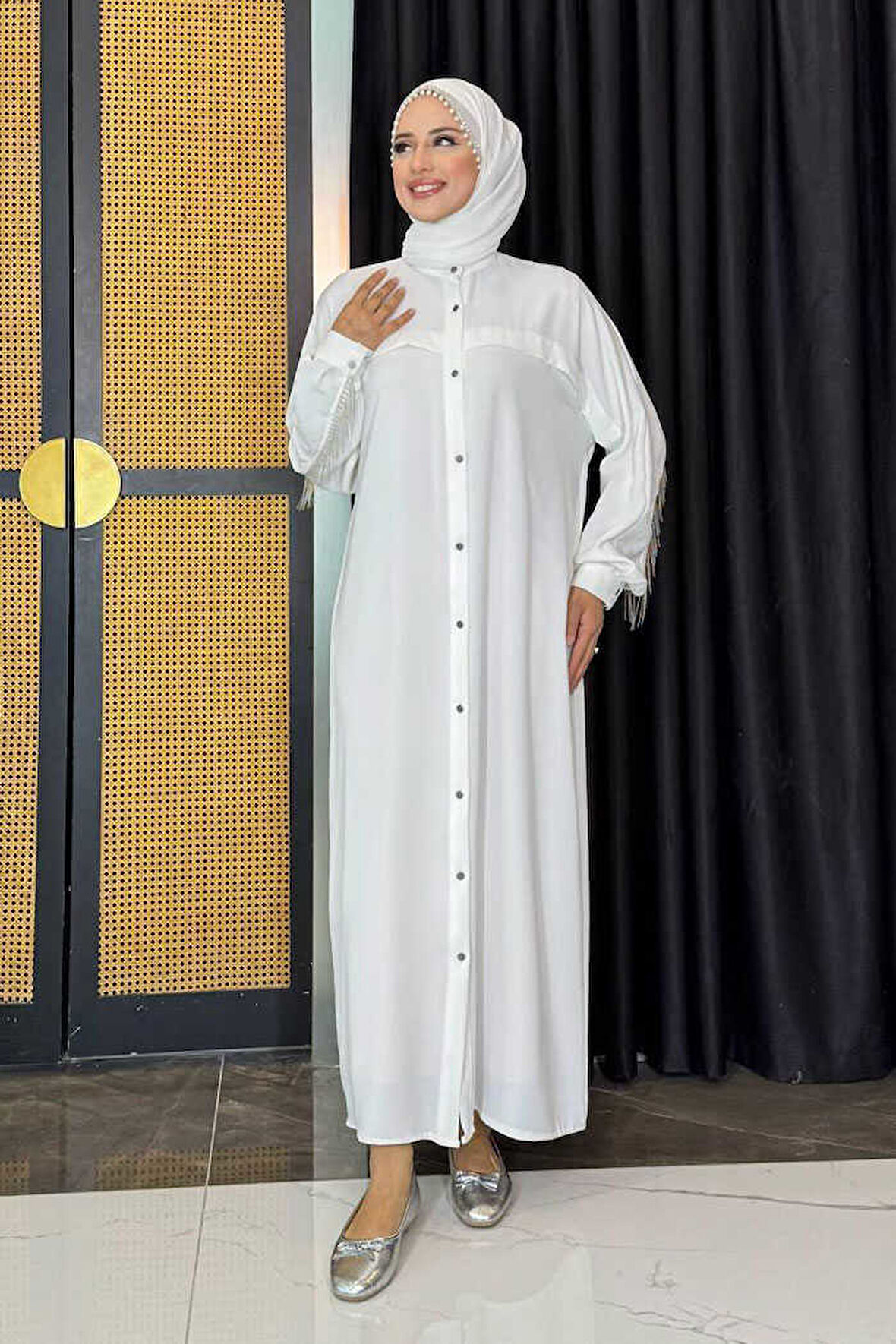 Arkası Zincir Püskül Detay Boydan Düğmeli Yarasakol Ferace 7822 Ekru