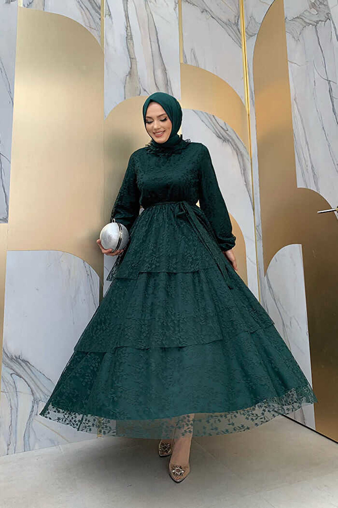 Dantel Kat Kat Detaylı Kol Manşetleri Lastikli Kuşaklı Astarlı Elbise 3614 Zümrüt