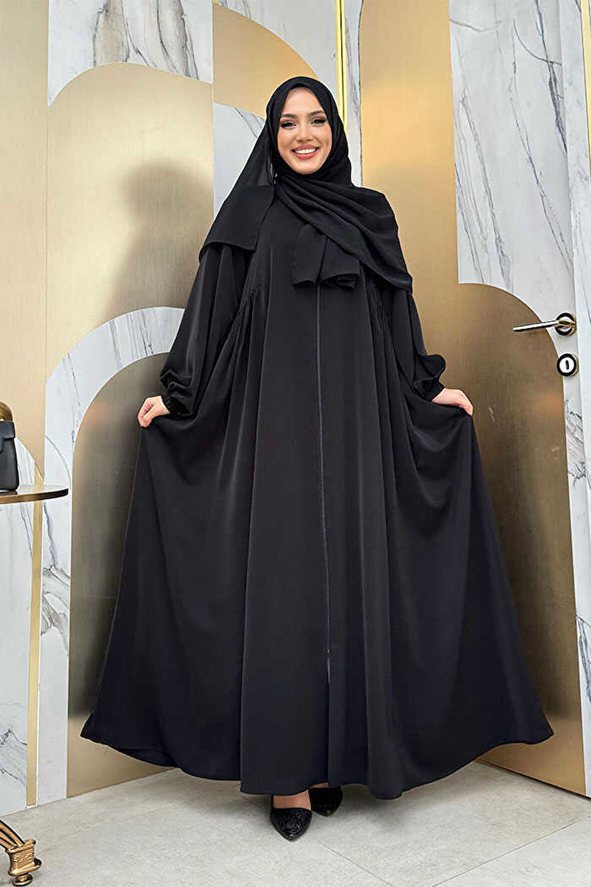 Oval Büzgülü Kol Manşetleri Lastikli Fermuarlı Tam Boy Ferace 6005 Siyah