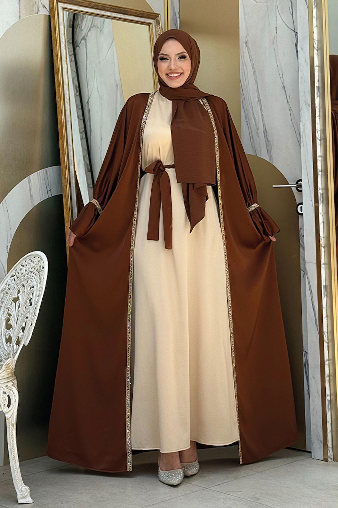 Taş İşleme Detaylı Kuşaklı Elbiseli Abaya Takım 3860 Kahverengi