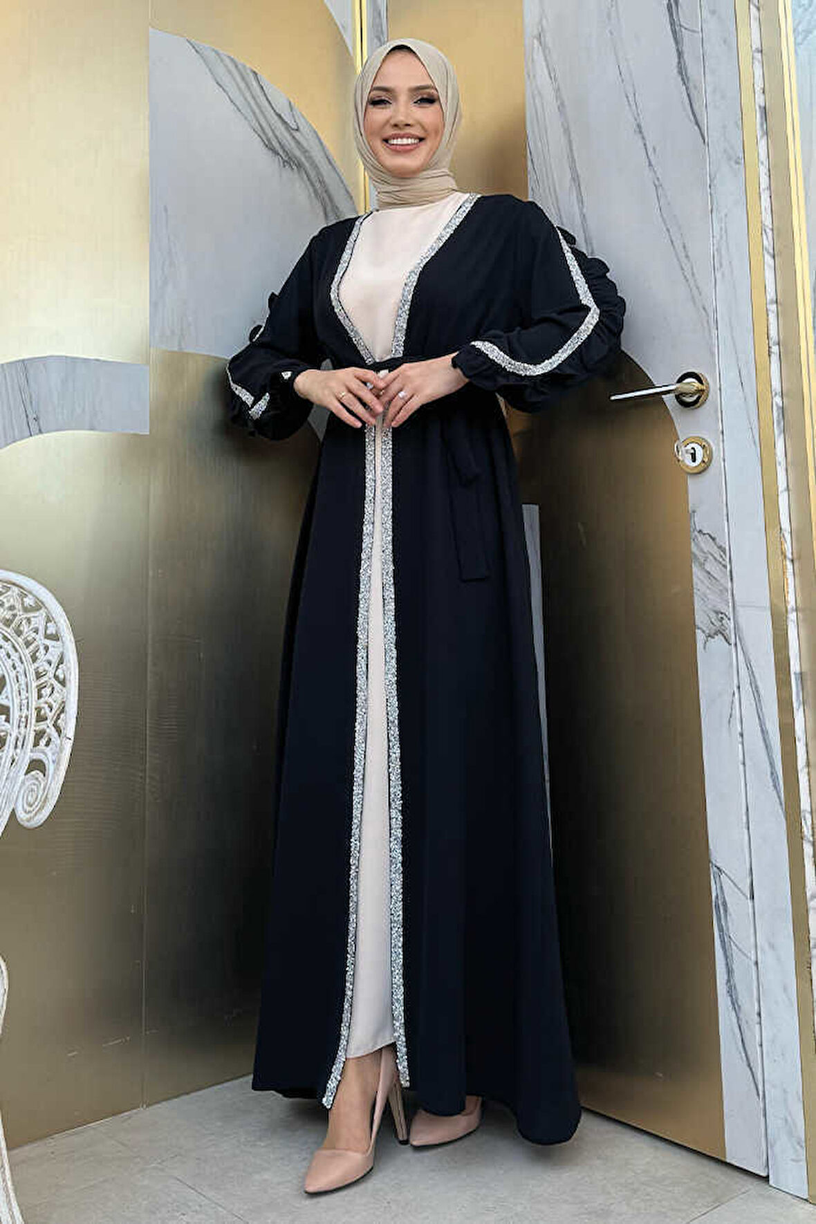 Kolları Fırfırlı Taş Detay Abayalı Takım 8484 Siyah