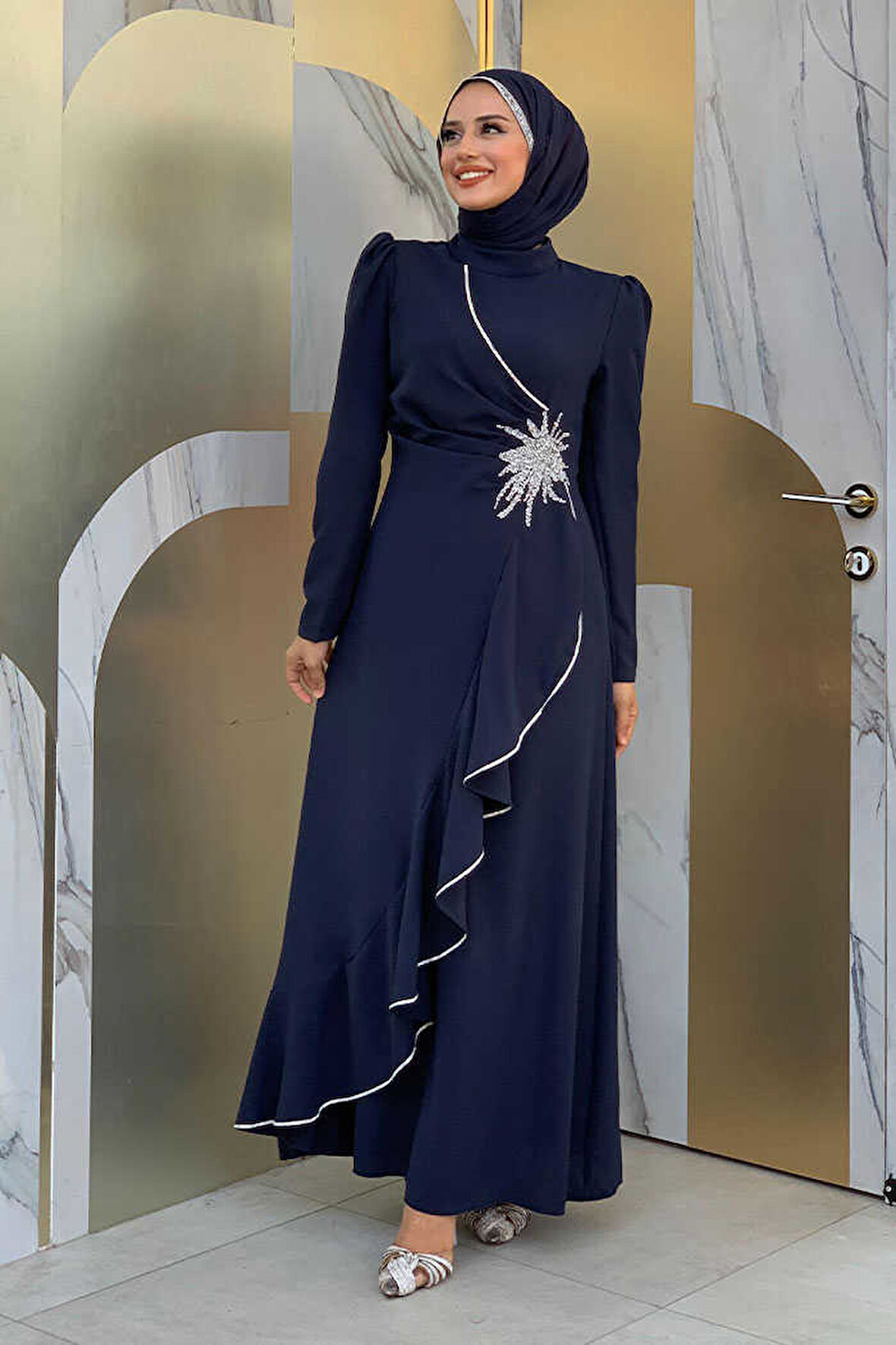 Bel Kısmı Taş İşlemeli Fırfır Görünümlü Elbise 3894 Lacivert
