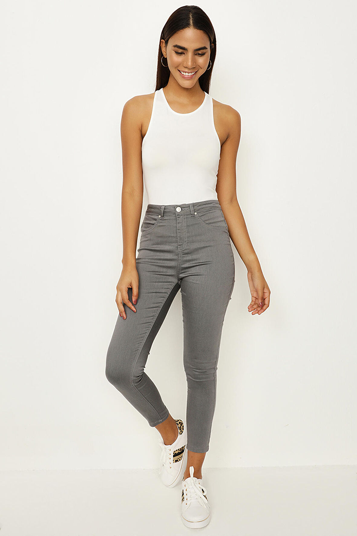 Kadın Yırtık Detaylı Yüksek Bel Skinny Jeans