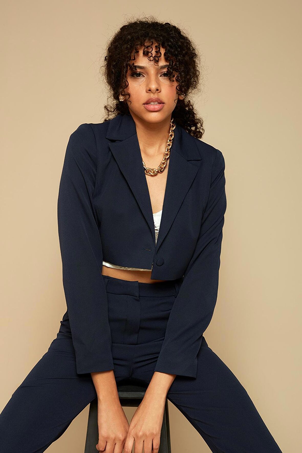 Kadın Tek Düğme Kapamalı Crop Blazer Ceket