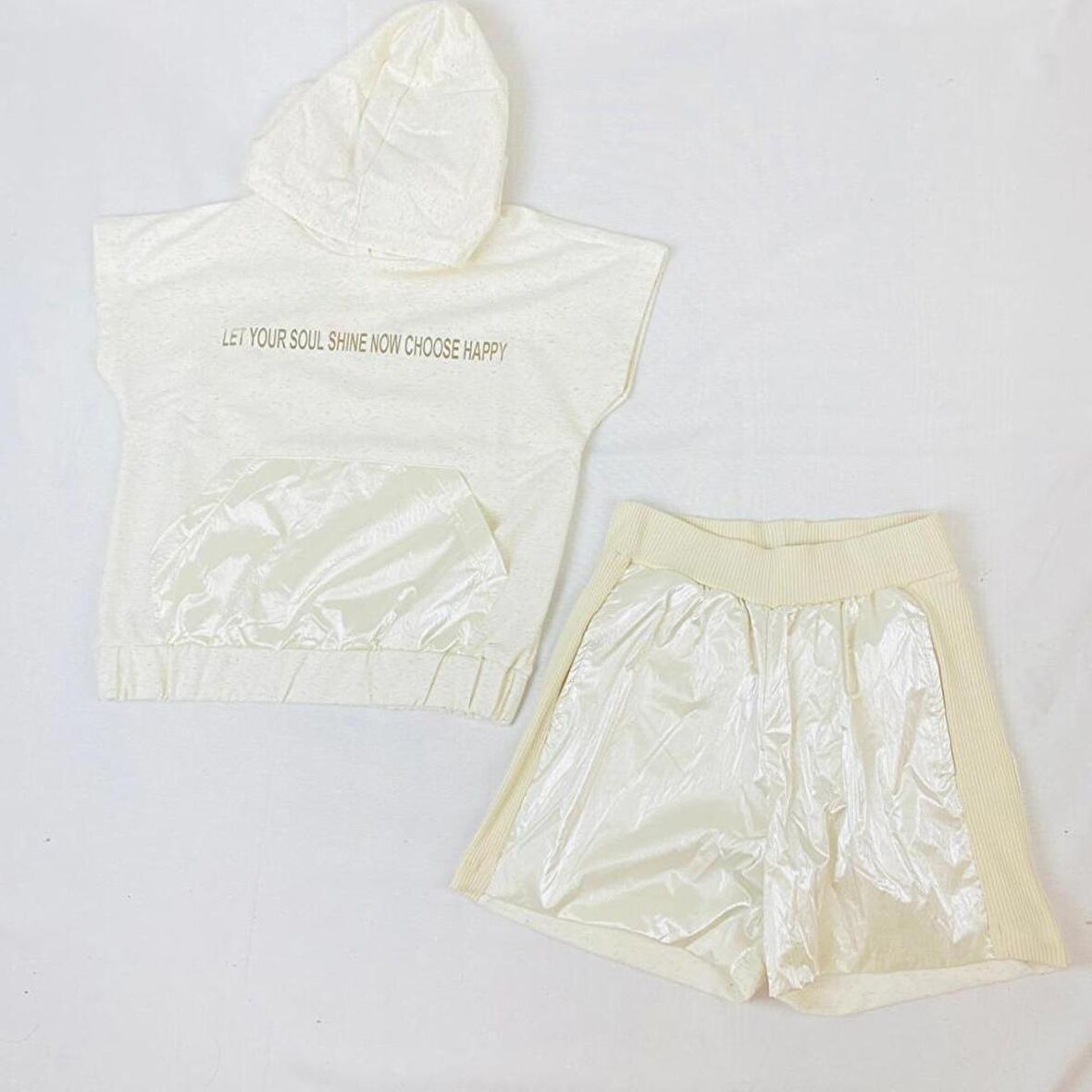 Kız Çocuk İkili Takım Vizon Kapüşonlu Sweat - Shirt Parlak Şort