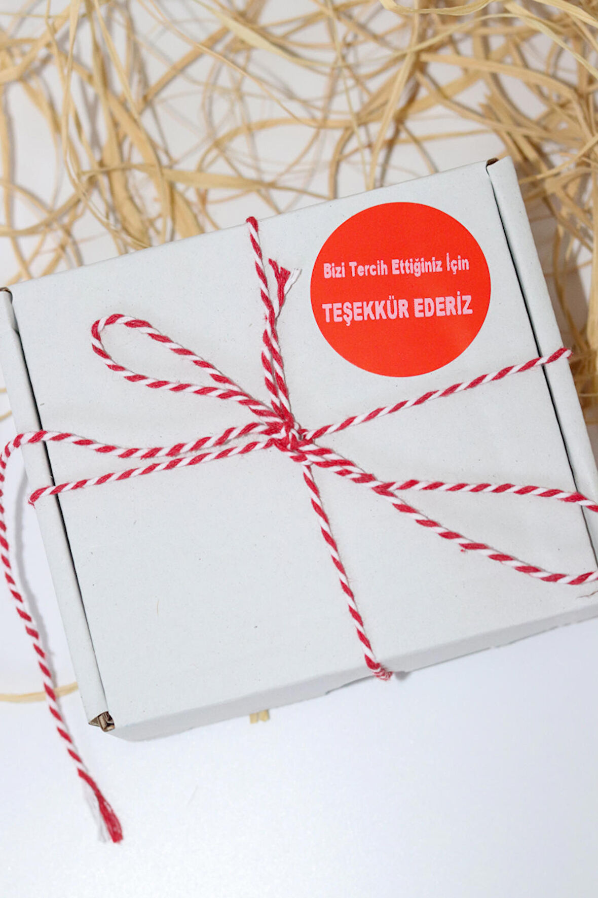 Bizi Tercih Ettiğiniz İçin Teşekkür Ederiz Kırmızı 50 mm Yuvarlak Yapışkanlı Sticker Etiket 100 Adet