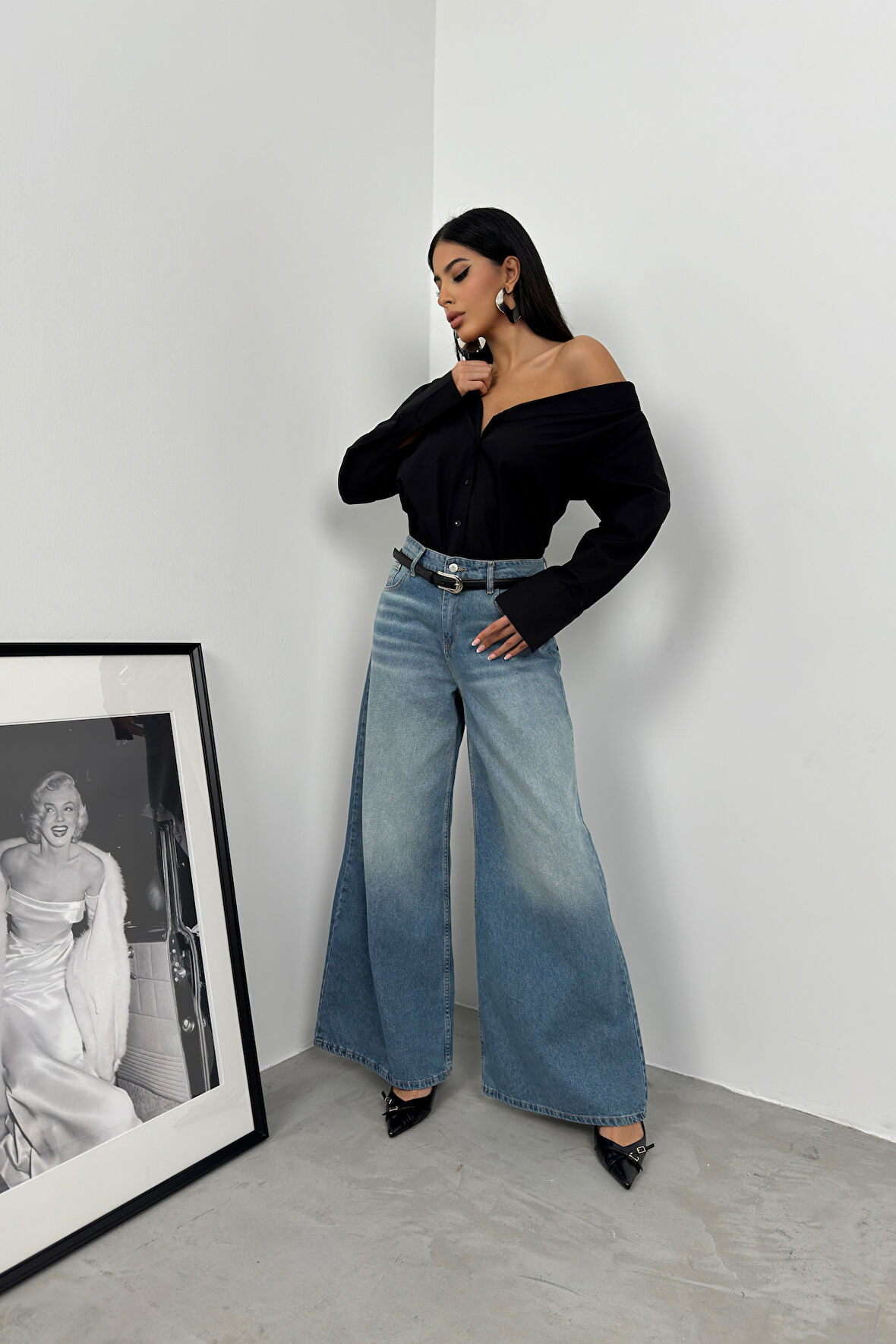 Asimetrik Şal Yaka Siyah Gömlek