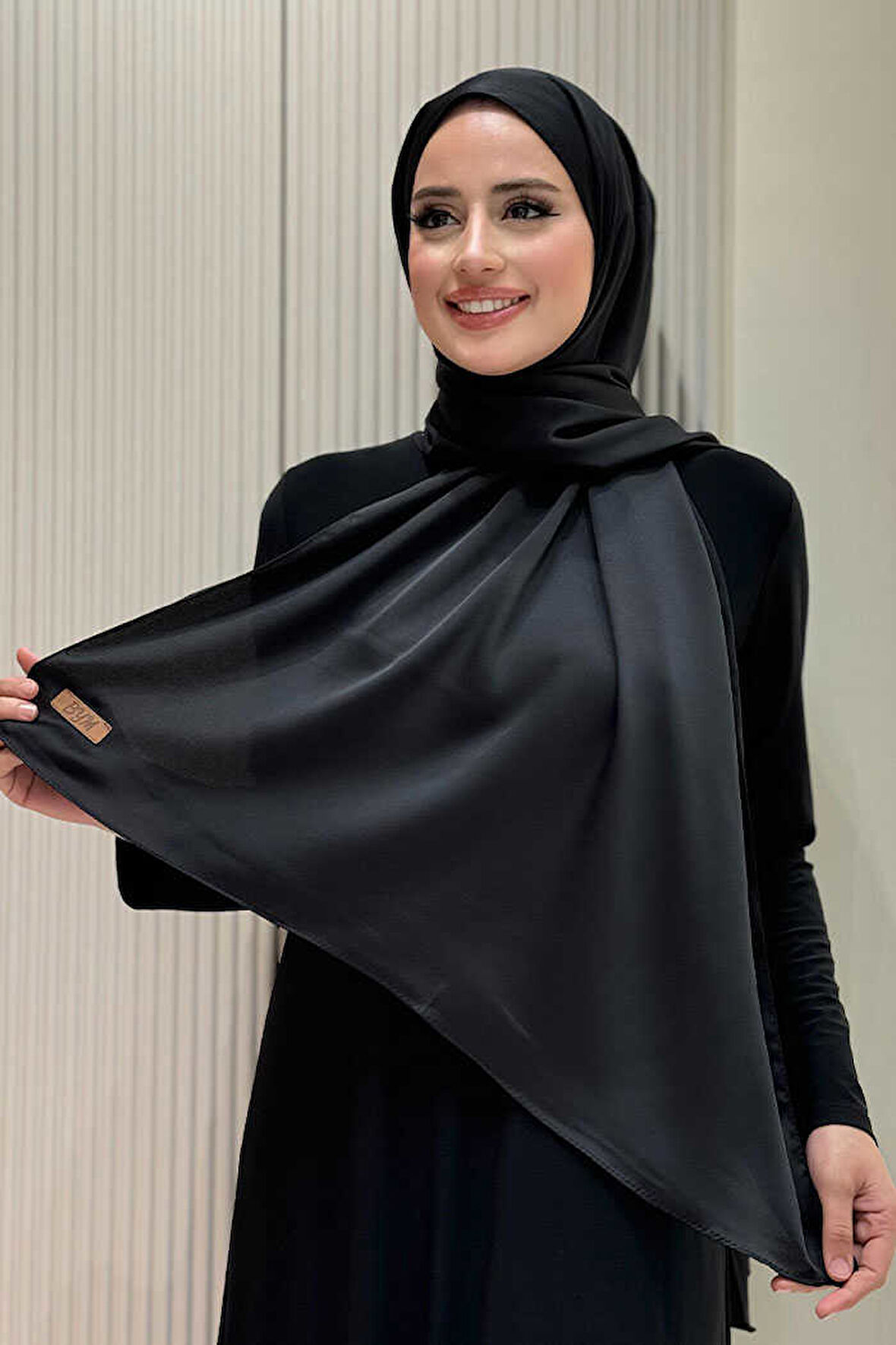 2024 Kobe Saten Şal Siyah