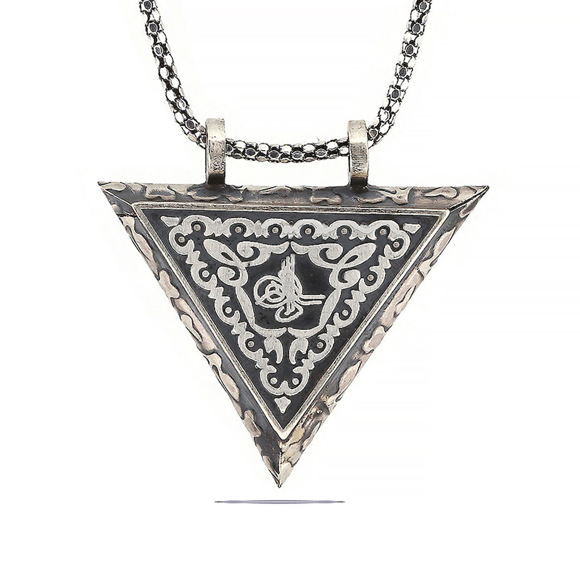 925 Ayar Gümüş Üçgen İçi Açılabilen Tuğra Muskalık Gümüş Kolye