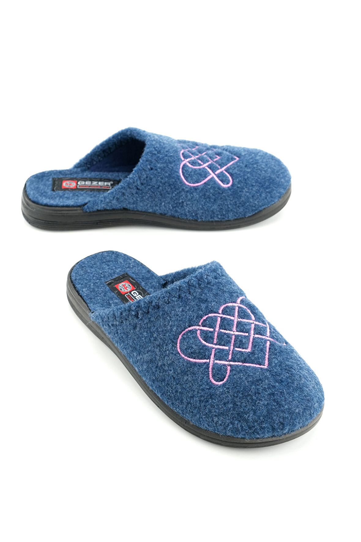 Gezer Kadın Kışlık Keçe Nakışlı Kalp Tasarım Ev Bahçe Terlik