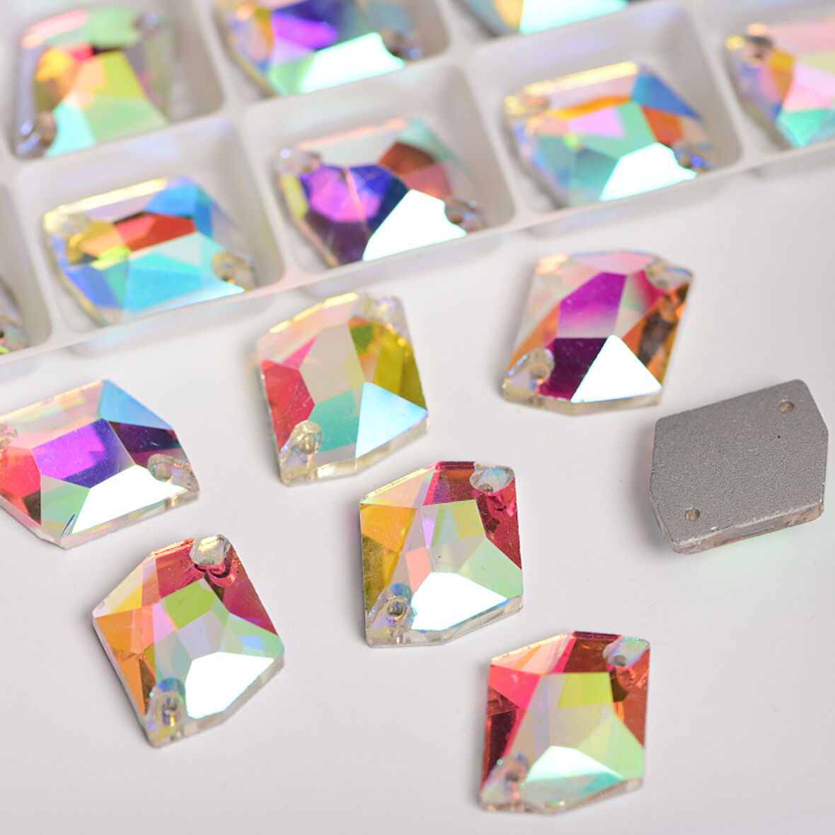 Gymo Premium Delikli Dikme Kristal Taş Cosmic 13*17mm Crystal AB (24 Ad)