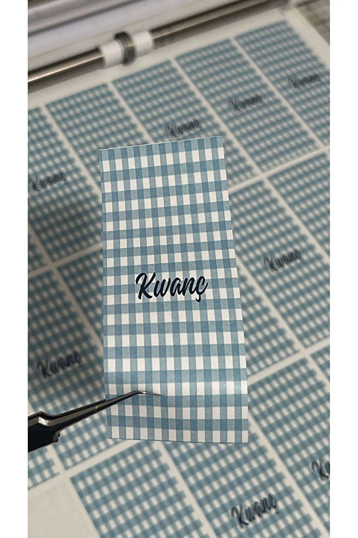 Tam Kapama Çikolata Etiketi kareli model 3,8 x 9 cm 50 Adet