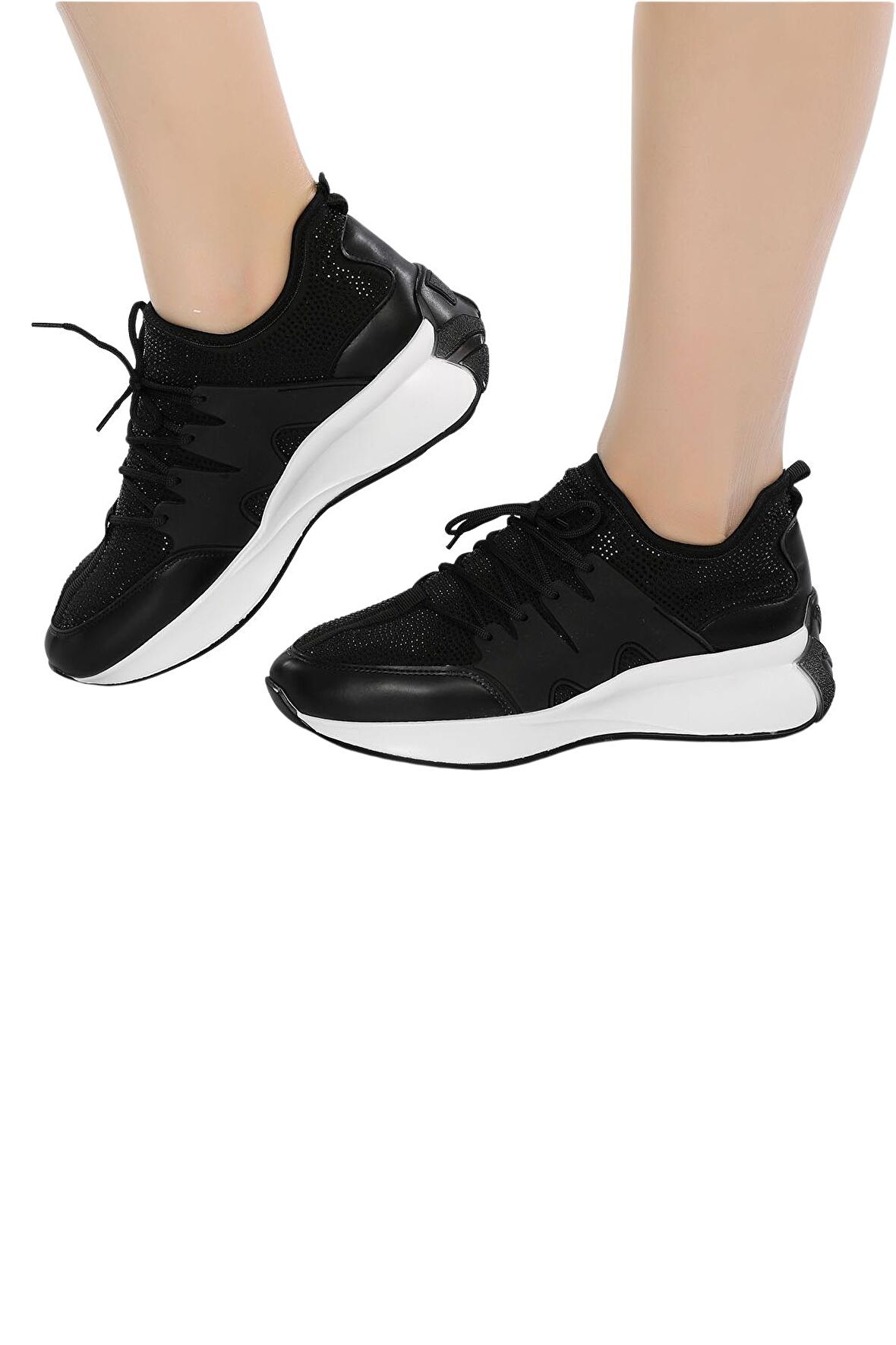 Veform Hafif ve Rahat Tabanlı, Günlük Şık ve Spor Kadın Ayakkabı Taş Detaylı slip-on ve bağcıklı FV426FV