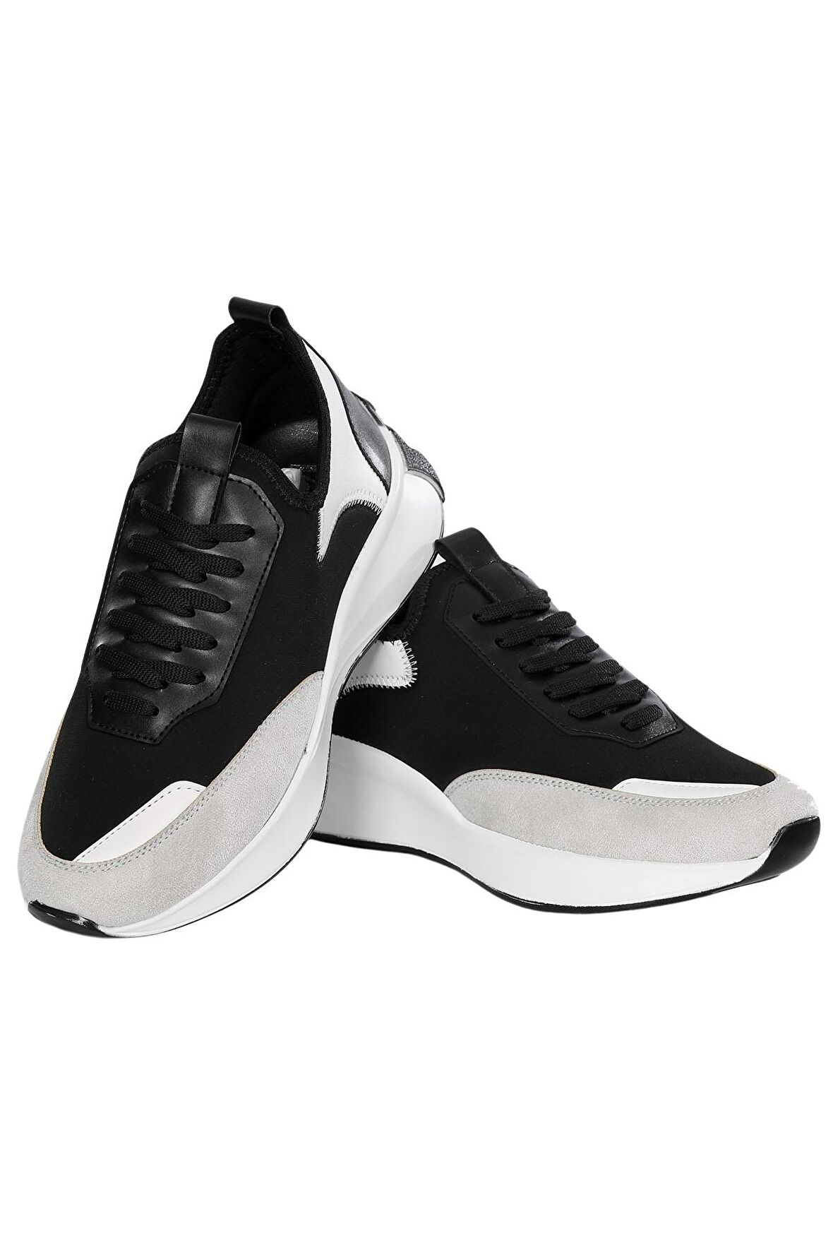 Veform Hafif ve Rahat Tabanlı, Günlük Şık ve Spor Kadın Slip-on Ayakkabı  FV1511FV