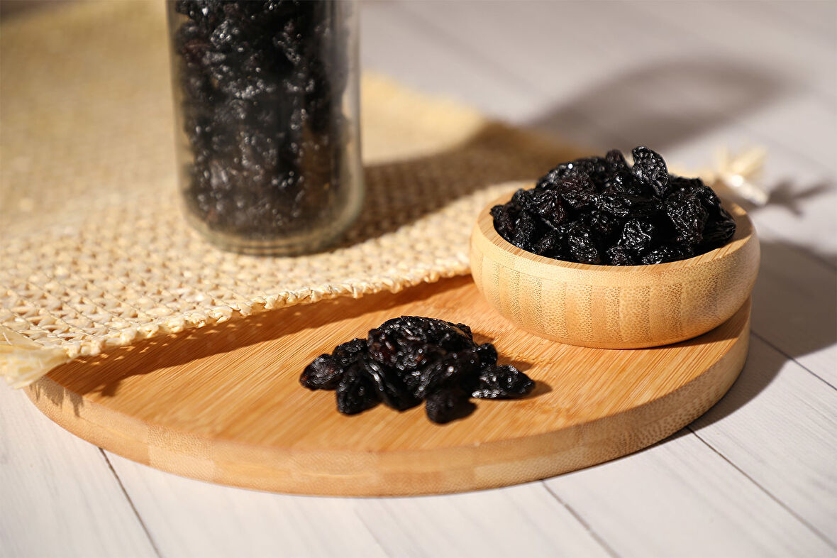 ÜZÜM SİYAH ÇEKİRDEKLİ 500 Gr.