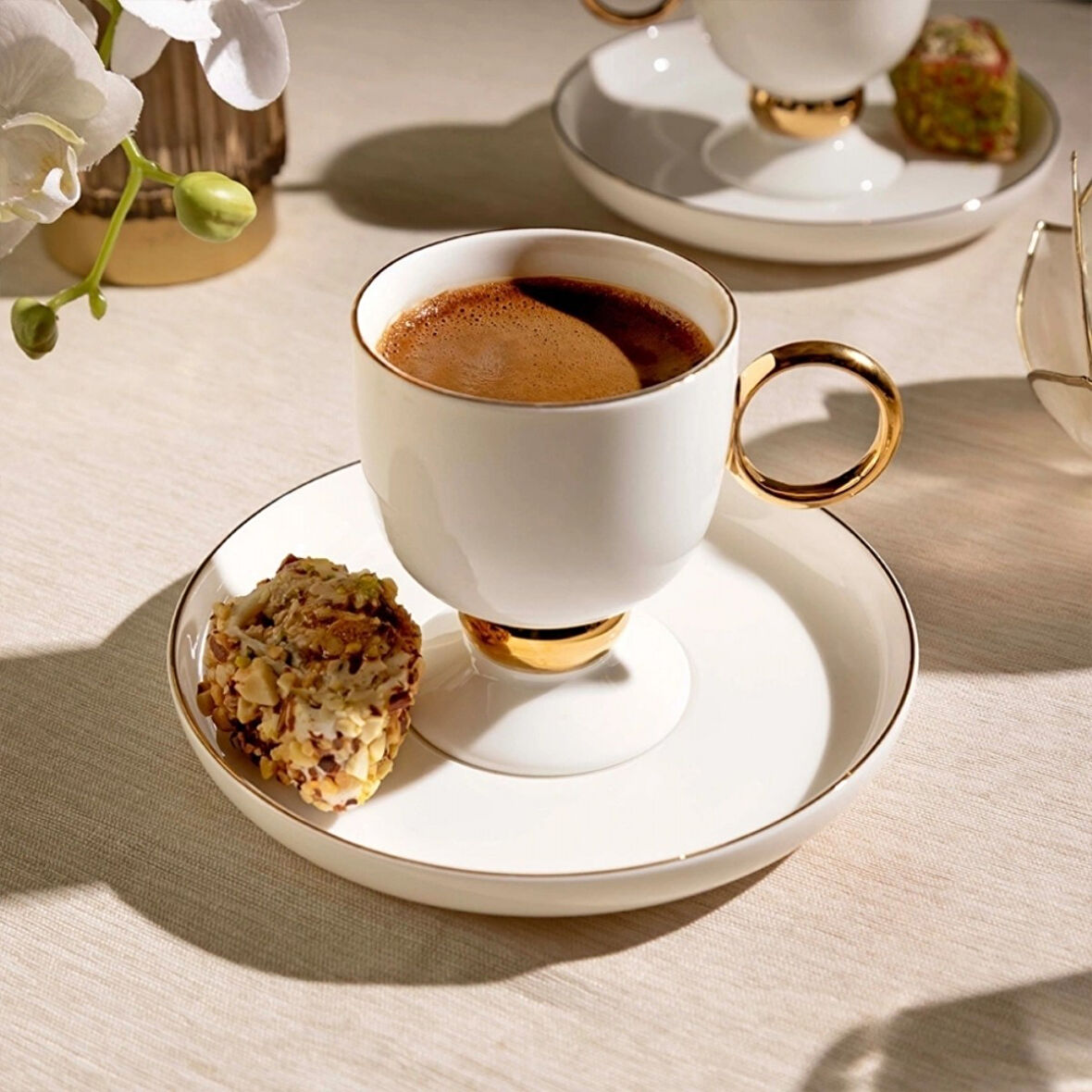 Nehir Karmen 12 Parça Porselen Kahve Fincan Takımı