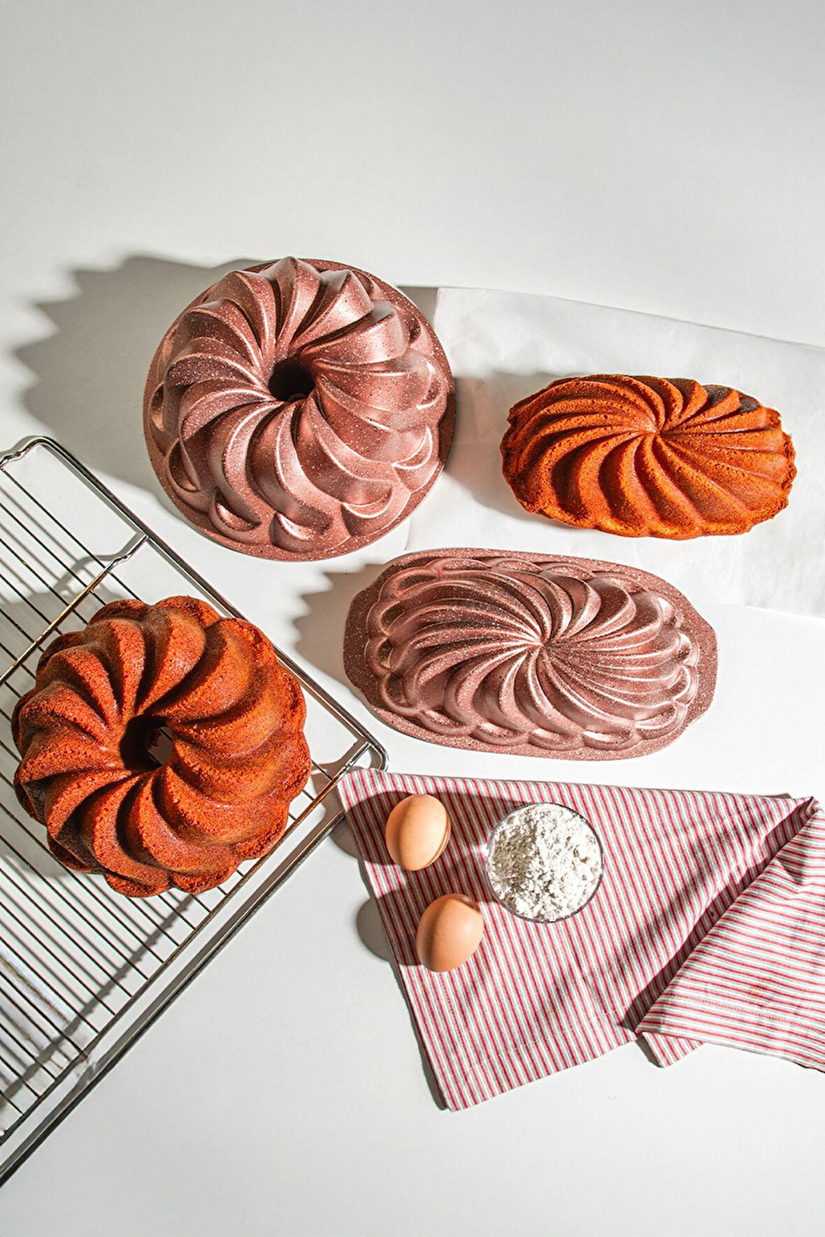 Nehir Sway Rose Gold 2'li Döküm Kek Kalıbı 28,5-24,5 Cm 