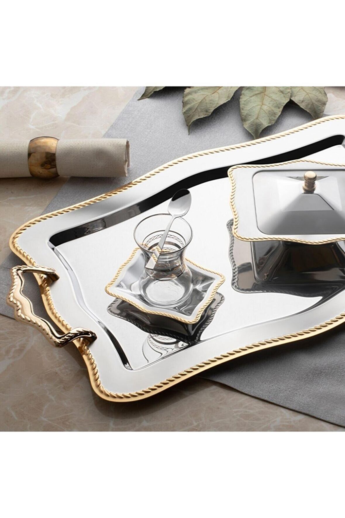 Nehir Zincir Saten Çay Tabağı Altın