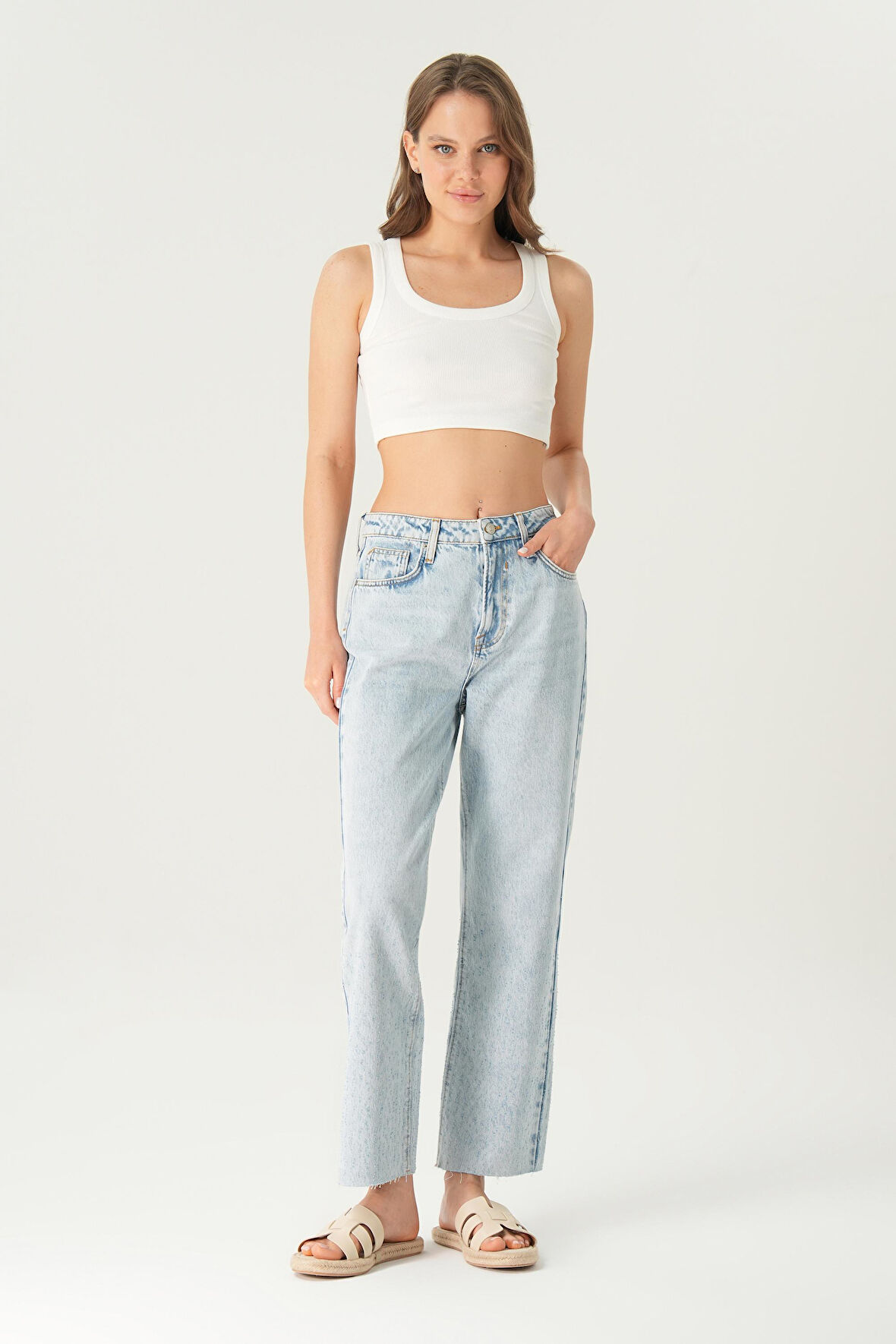 Diana Açık MaviYüksek Bel Patı Fermuarlı Paçası Yağmur LazerDesenliStraight Jean PantolonC 4517-106