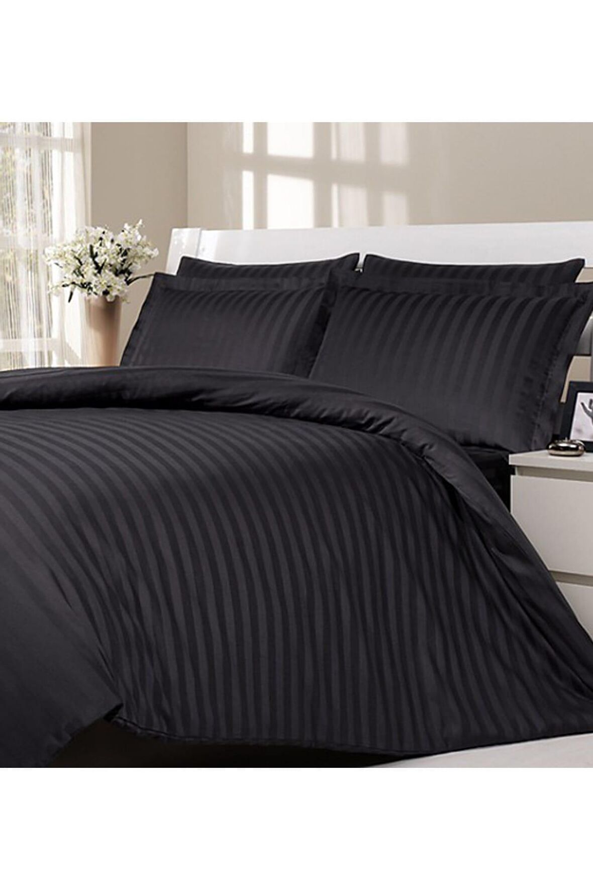 ÖZDİLEK NEVRESİM TAKIMI SATEN SİYAH LINE ÇİFT KİŞİLİK