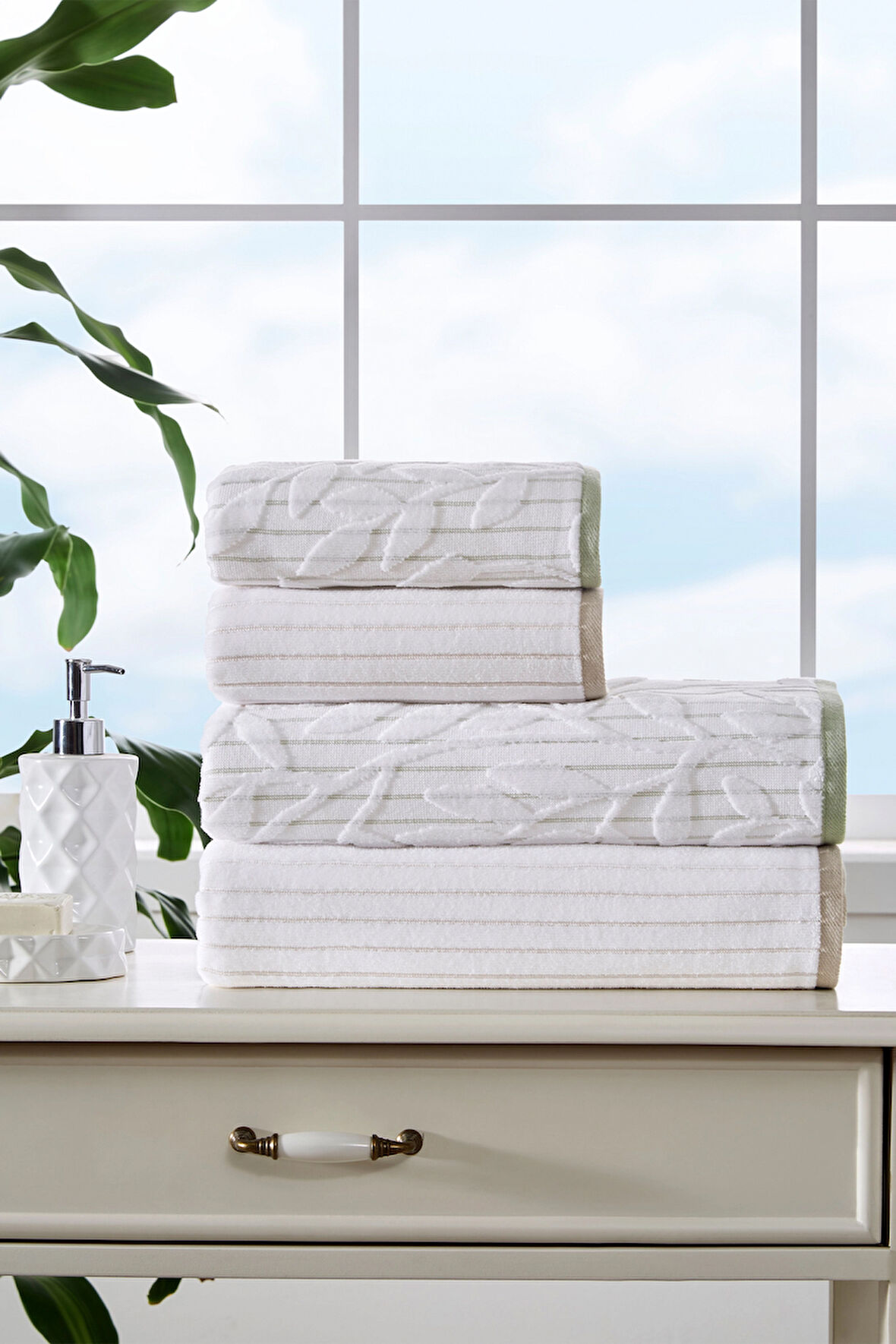 Özdilek Leaf Stripe Kadife Havlu Seti