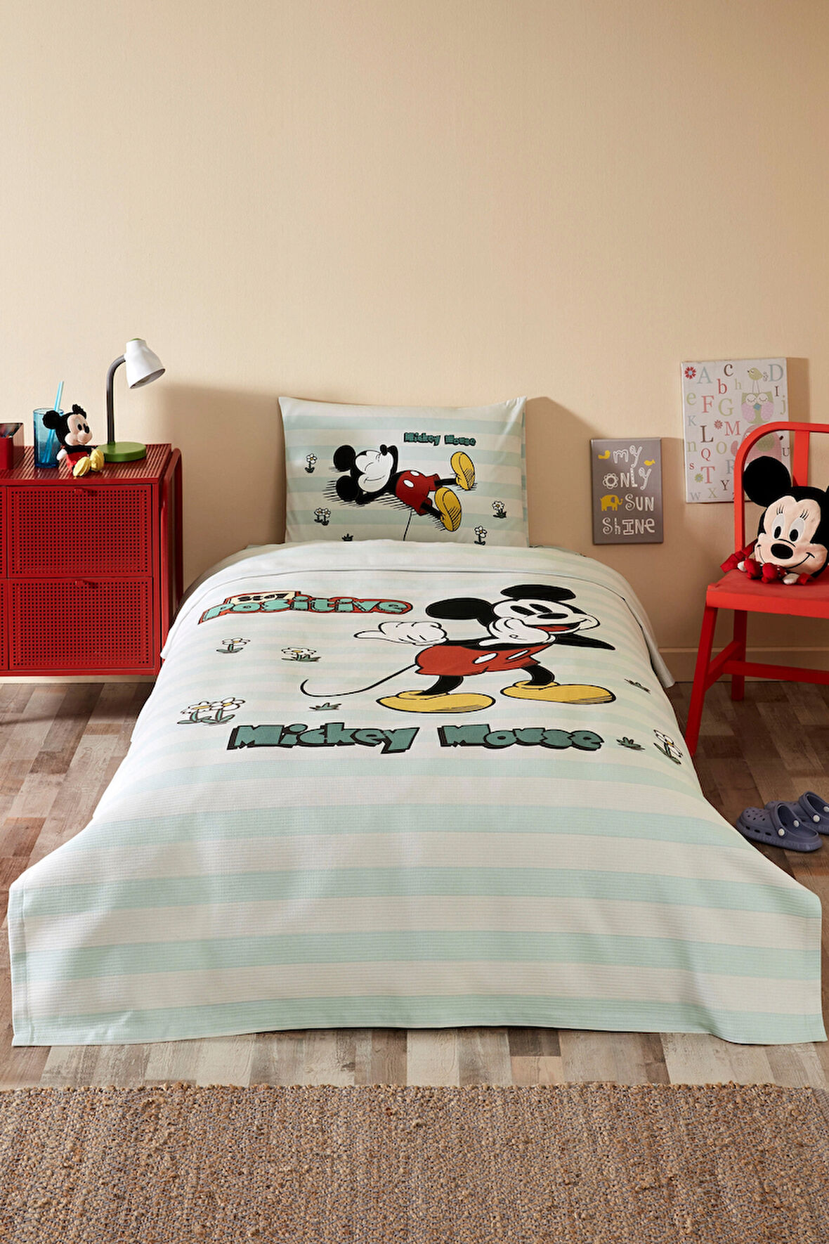 Özdilek Mickey Mouse Positive Tek Kişilik Disney Lisanslı Lastikli Çarşaf Çocuk Pike Takımı