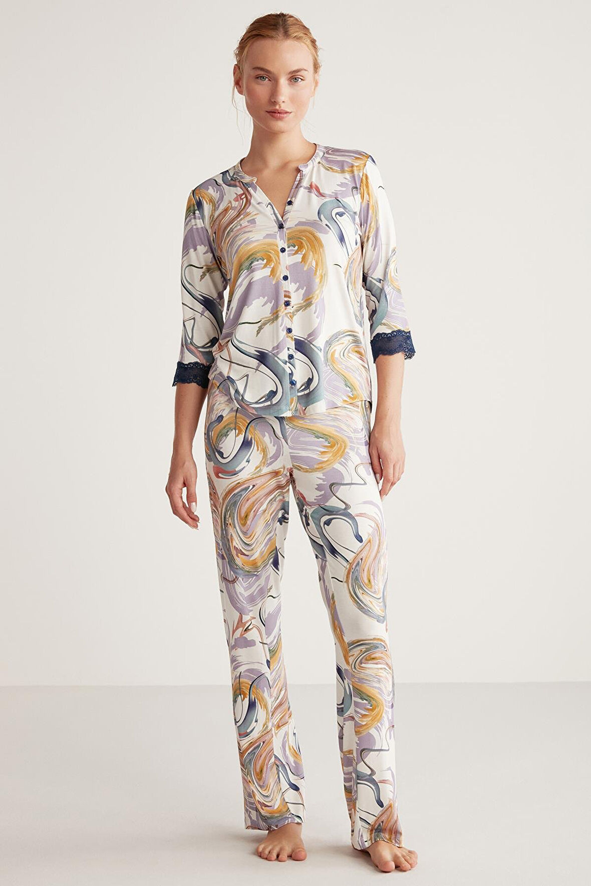 Desenli pijama takımı