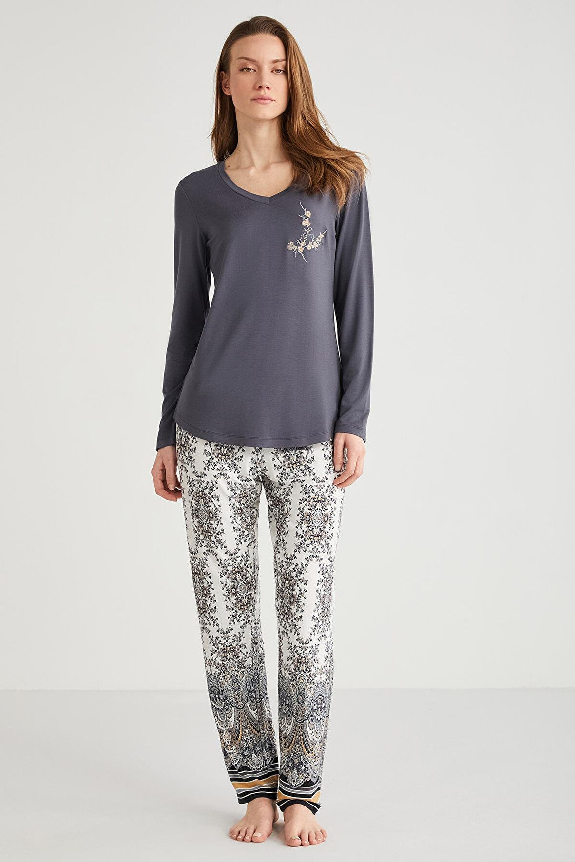 Etnik desenli pijama takımı