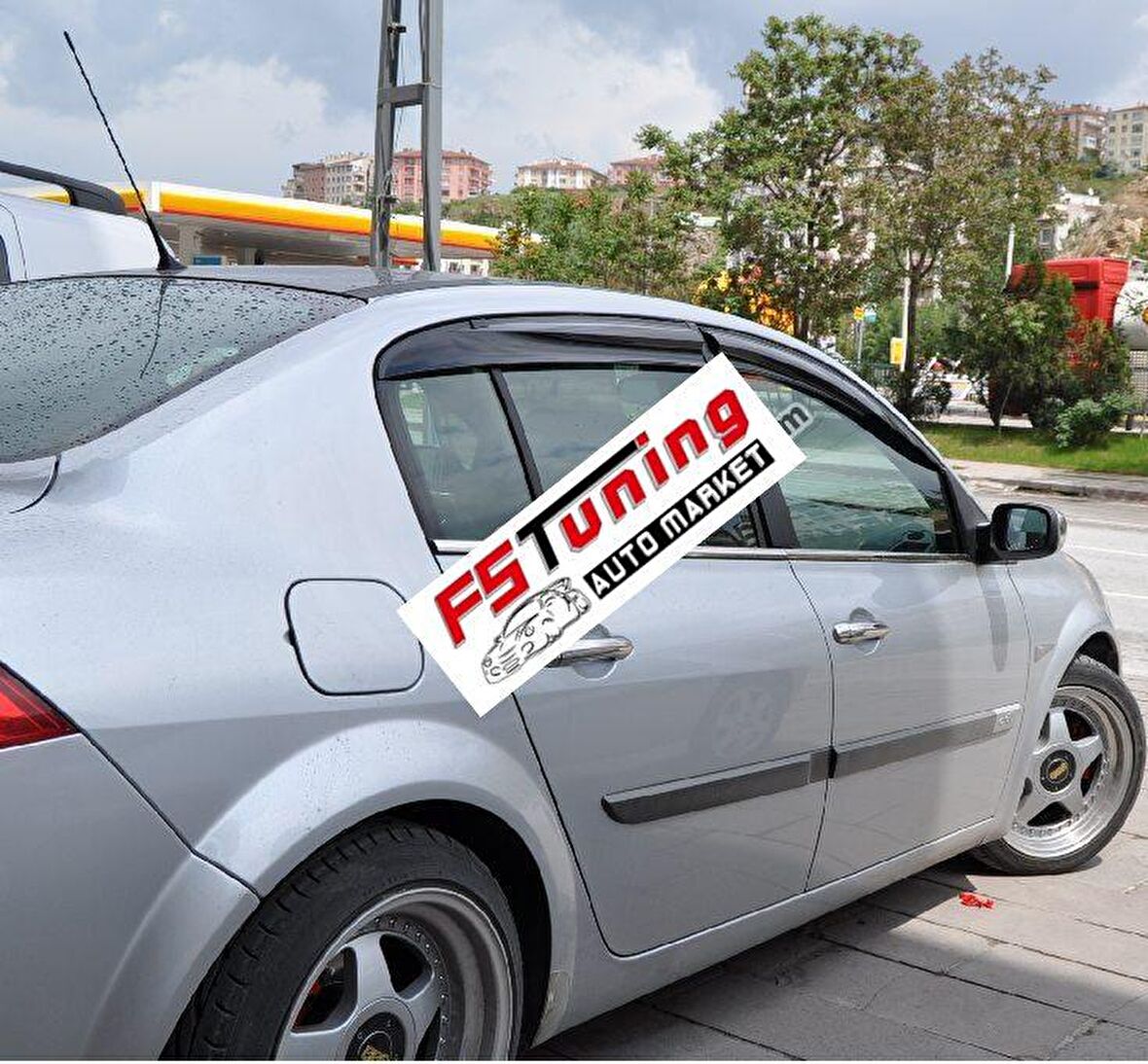 Renault megane 2 cam rüzgarlığı mugen tip sunplex