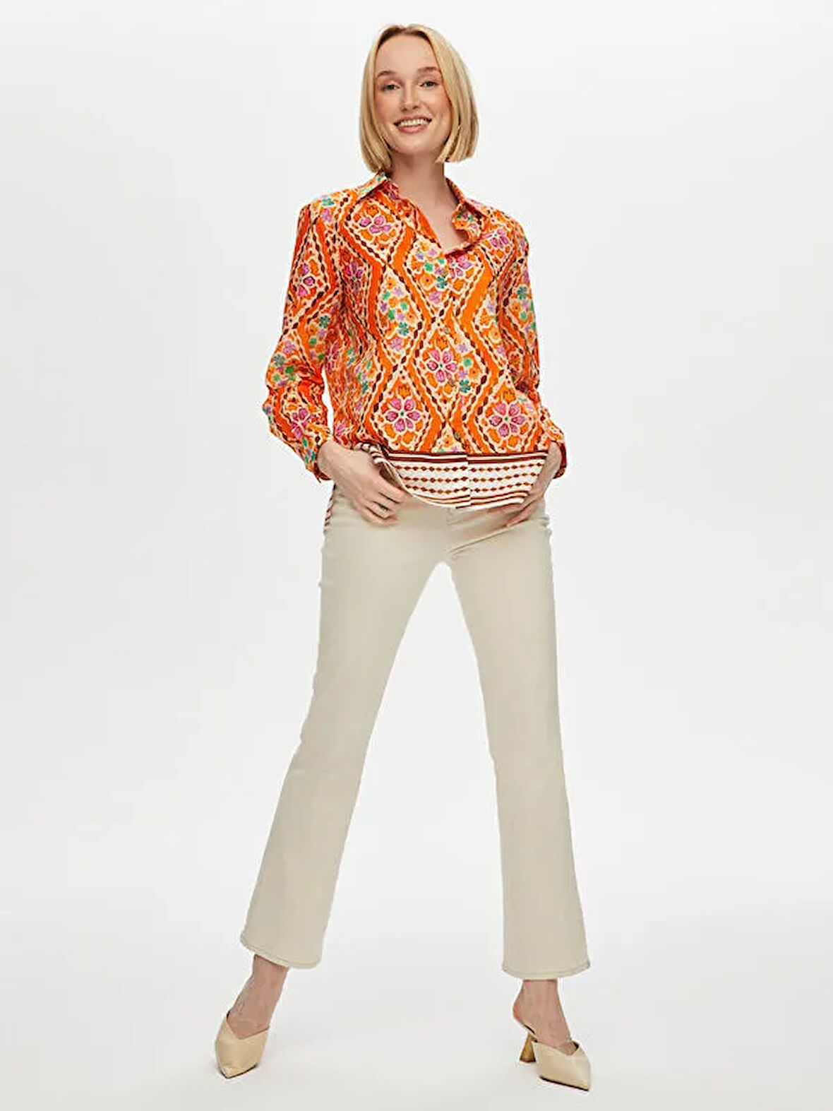 Eteği Sulu Çiçek Desen Pamuk Vual Gömlek S25GML052