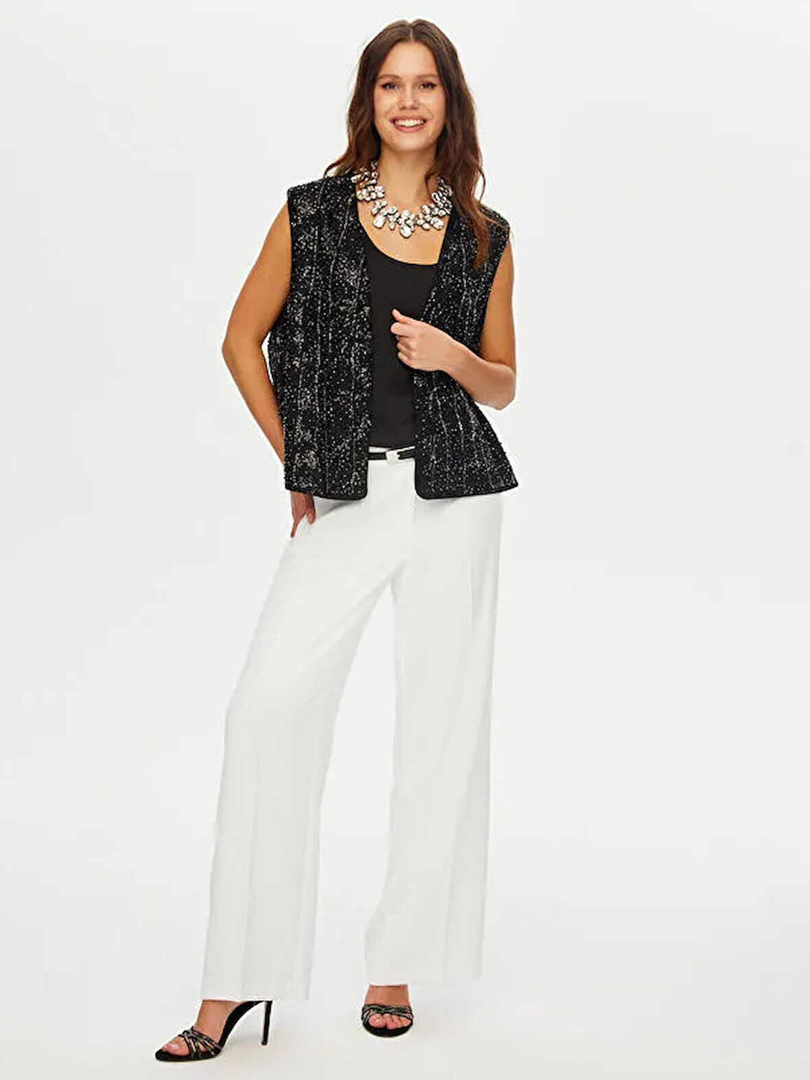 Boncuk Ve Payet Detaylı Şık Yelek W26YLK001