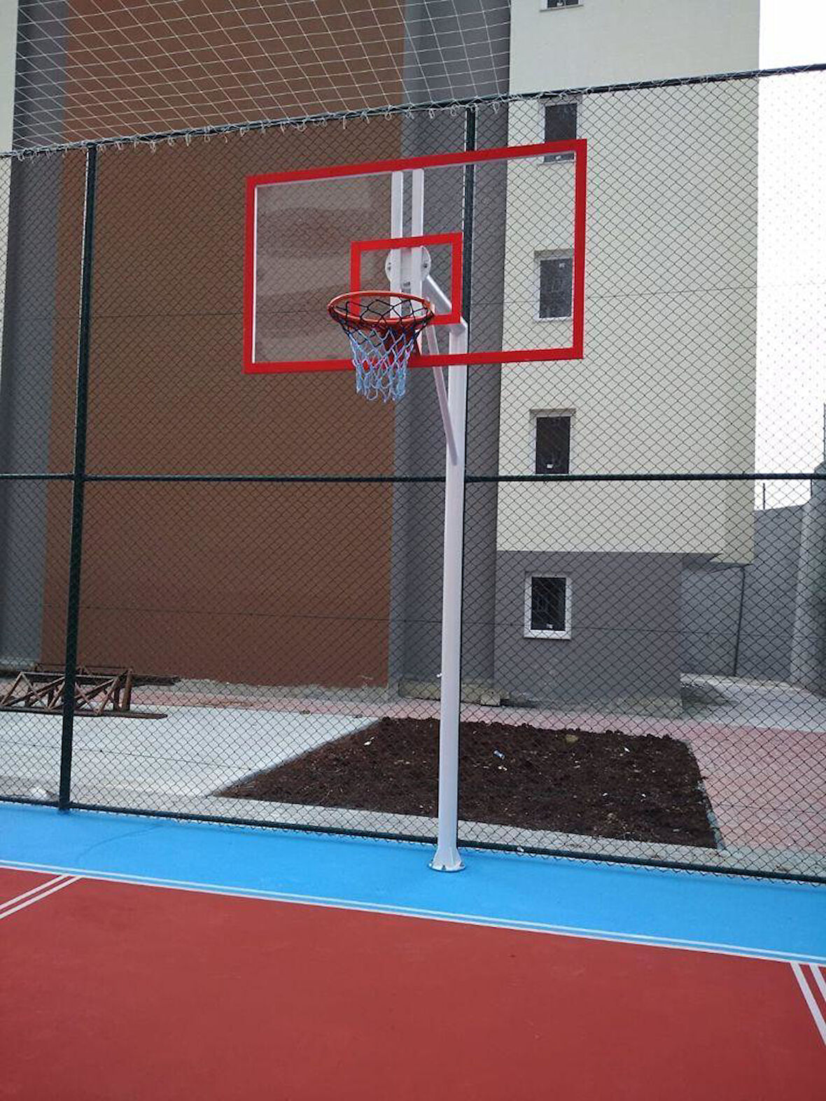 Mia Basketbol Potası 105*180 8 mm Solid Polikarbon 45 cm Sabit Çember