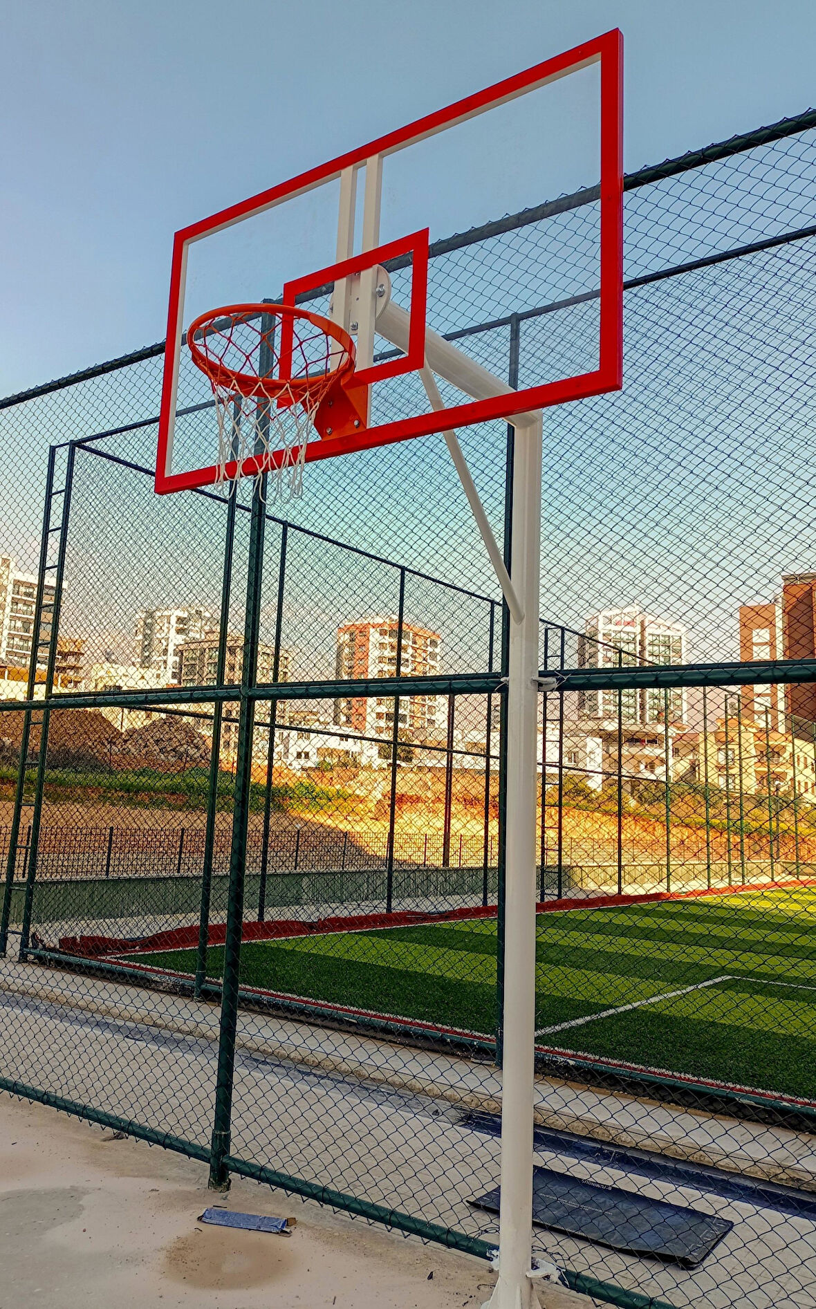 Standart Basketbol Potası Yaylı Çember 105*180 10 mm Akrilik Cam Panya