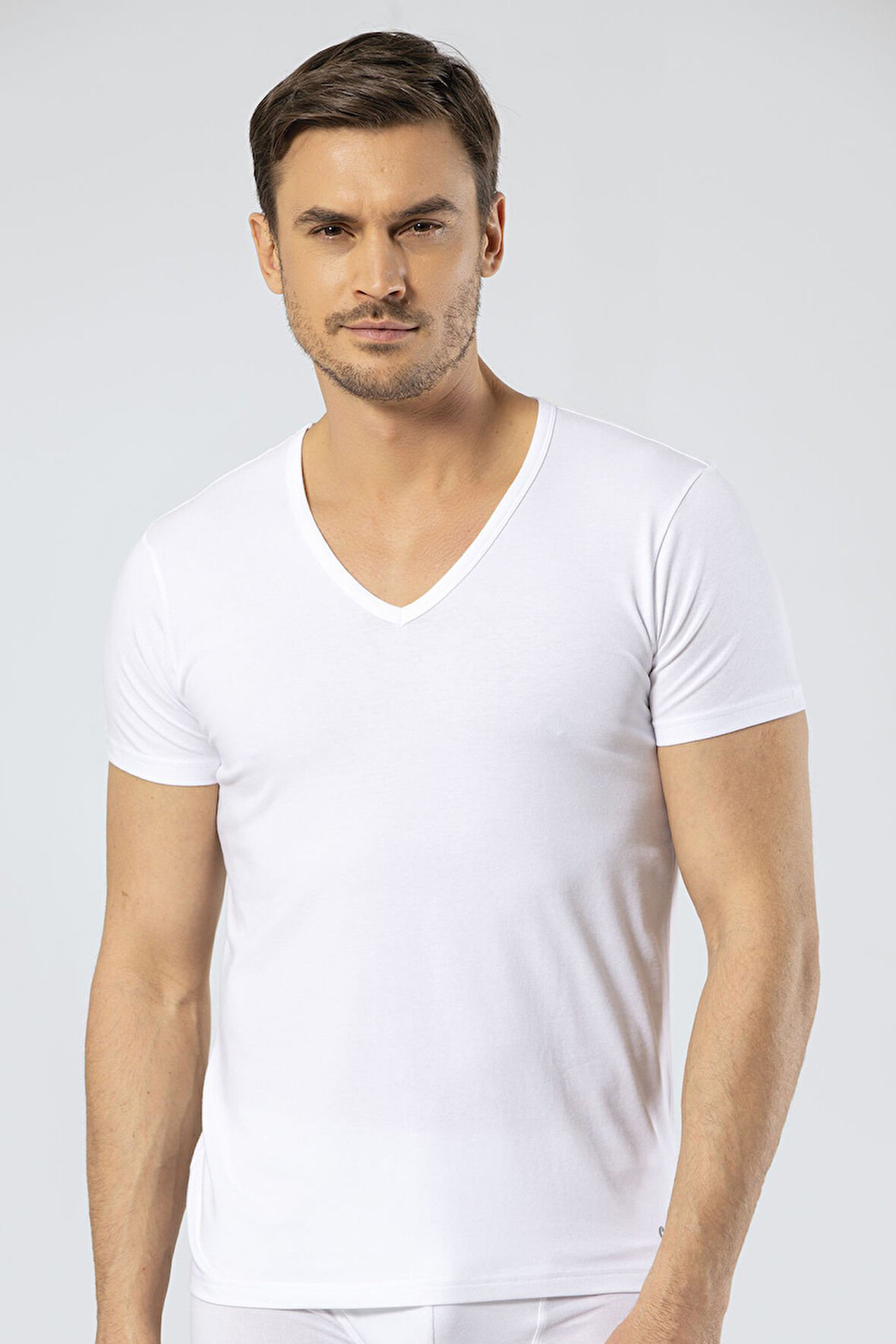 Cacharel Erkek Derin V Yaka Likralı T-shirt 1306/Beyaz