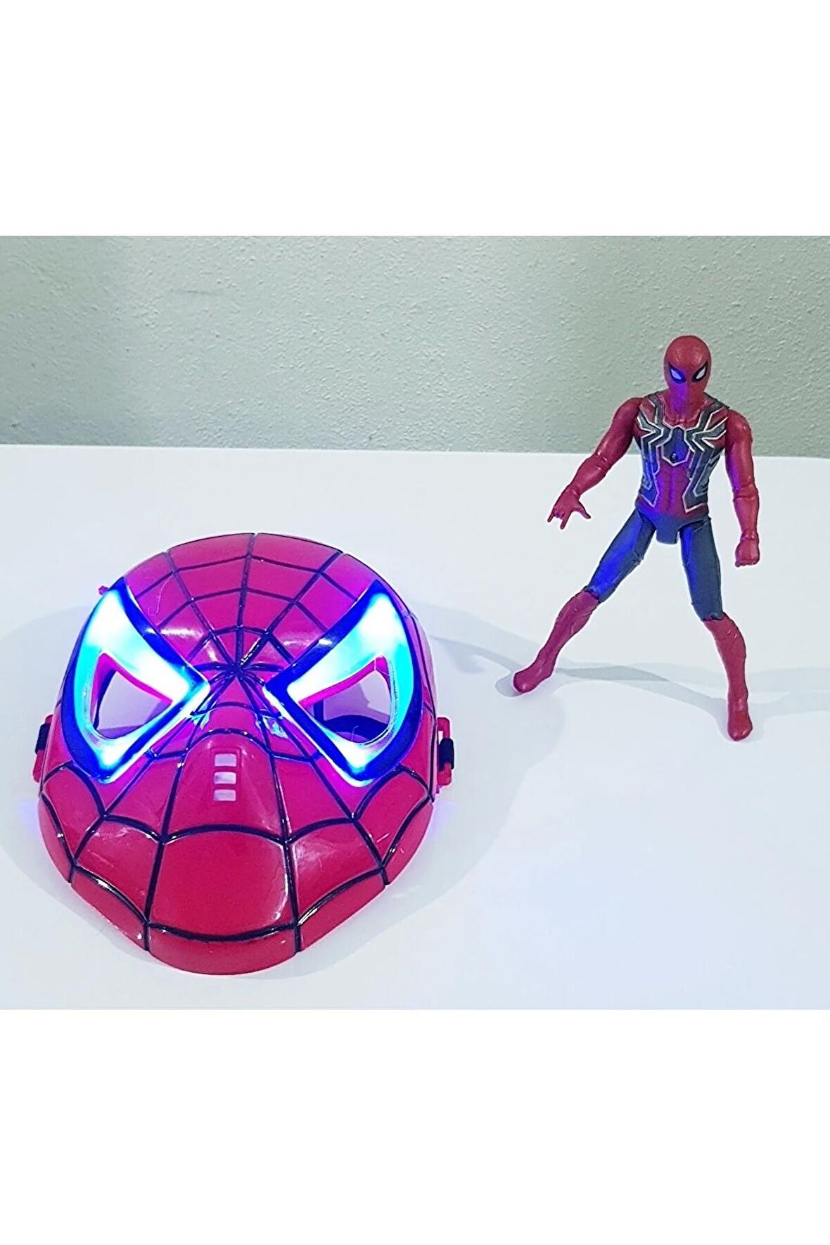 Spiderman,örümcek Adam Karakter Figür(18 Cm) Ve Spiderman Işıklı Maske