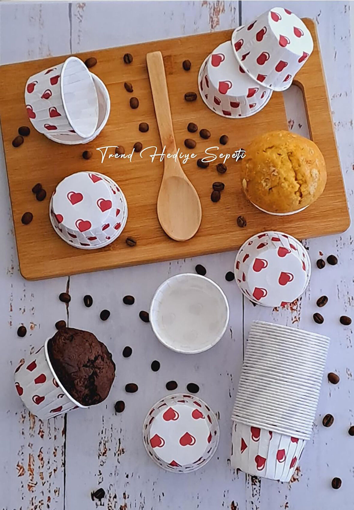 Hediye Sepeti 50'li Kalpli Muffin Kek Kalıbı, Kek Kapsülü Cupcake Kalıbı, Airfryer Uyumlu