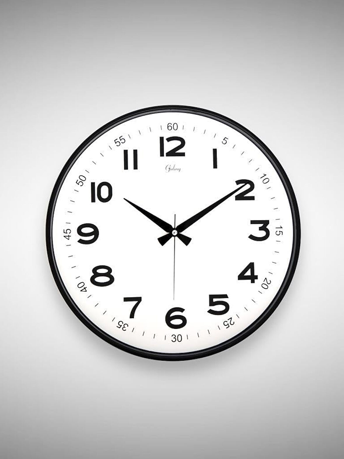 717-K-1 Serisi Klasik Rakamlı Metal Görünümlü Sessiz Akar Modern Duvar Saati 40 cm