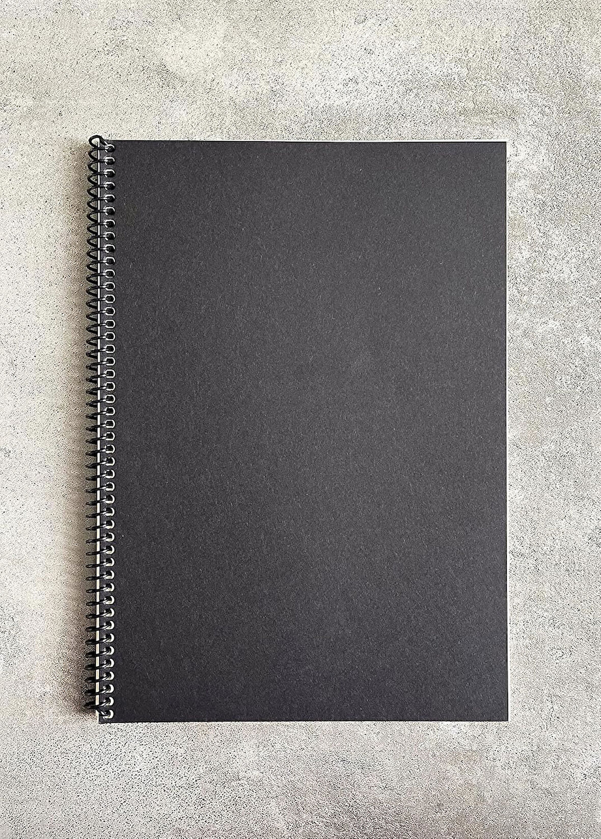 Tanıtım Kareli Spiralli Defter, A4 Boyut (21x29,7 cm), 60 Yaprak, 90gr. Ivory Kağıt, Ofis İçin İdeal, Planlayıcı (Siyah Kapak)