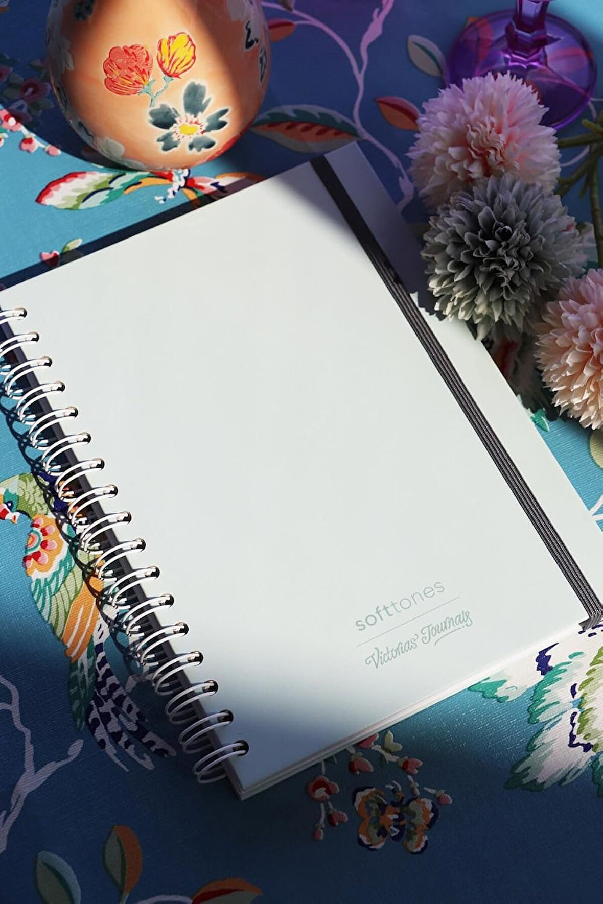 Defter Sert Kapak 192 Sayfa 96 Yaprak 17x24 cm 90gr