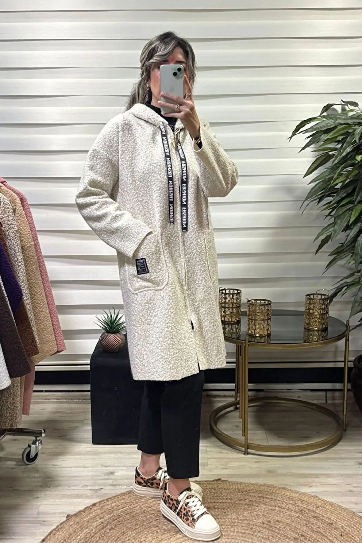 Kapüşonlu Pelüş Teddy Kırçıklı Buklet Hırka – Yumuşak Dokulu, Oversize Rahat Kesim 40-60 Beden