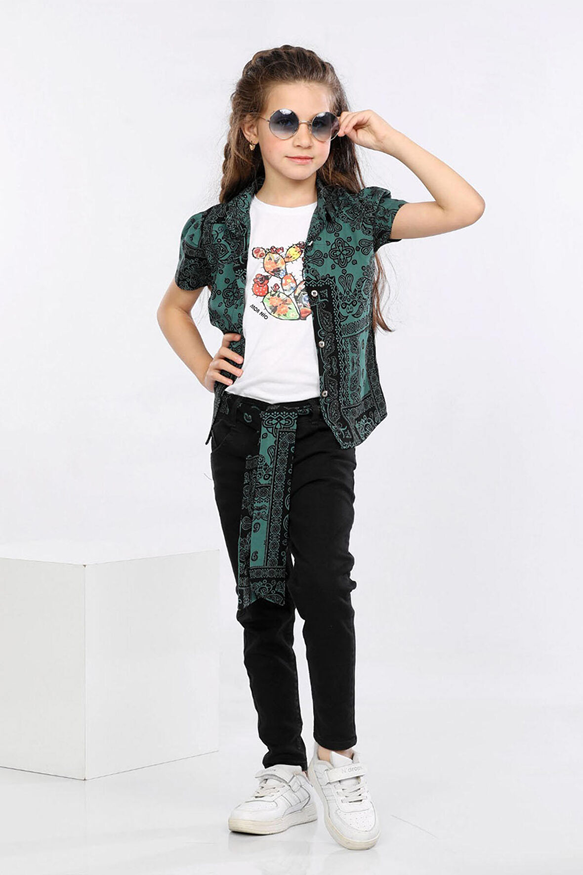 Mornio Etnik Desen Baskılı Renkli Gömlek, Tişört ve Kot Pantolon 3 lü Takım MRN2414