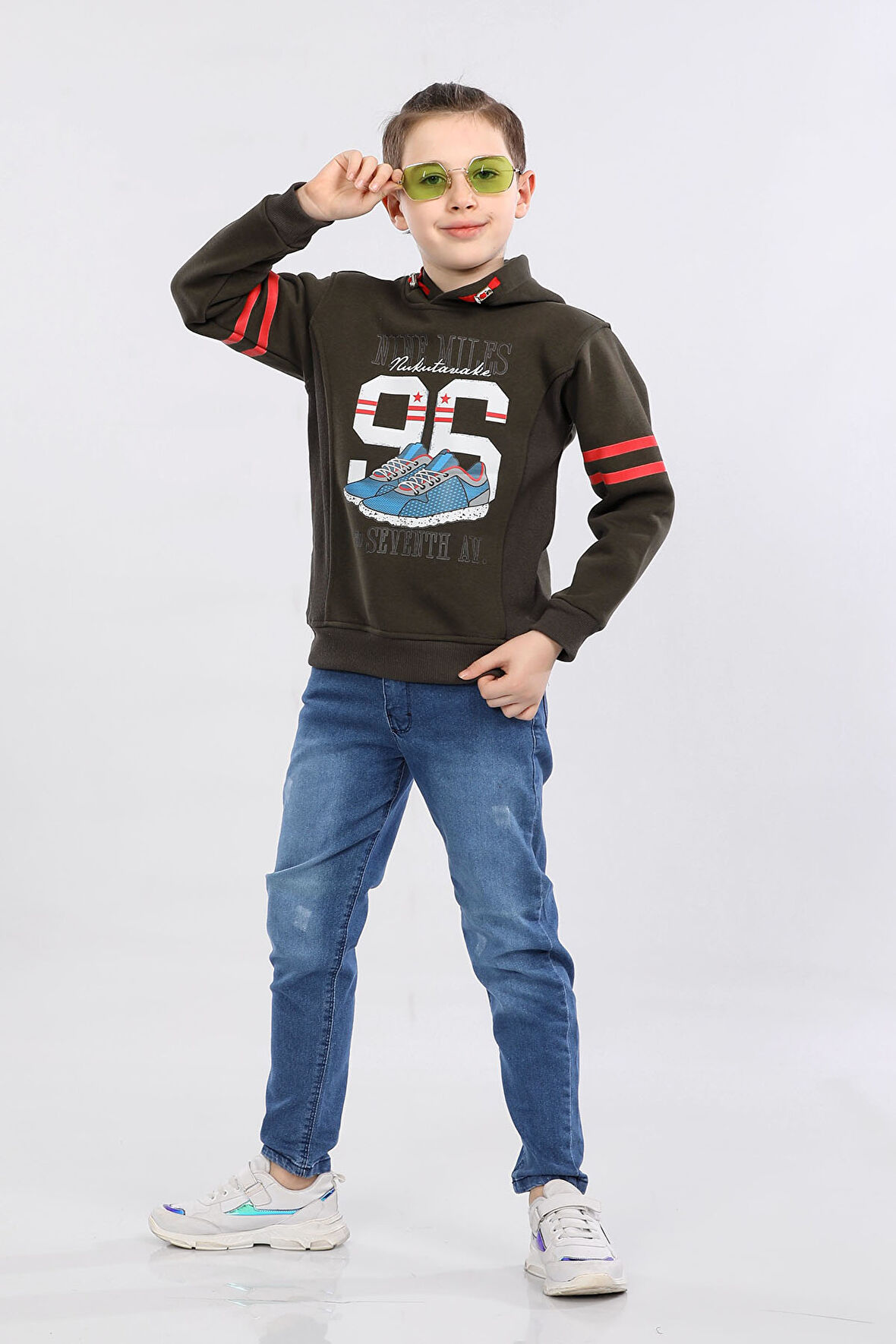 Erkek Çocuk Üç İp İçi Şardonlu Baskılı Kapüşonlu Kışlık Sweatshirt Haki MRN7016