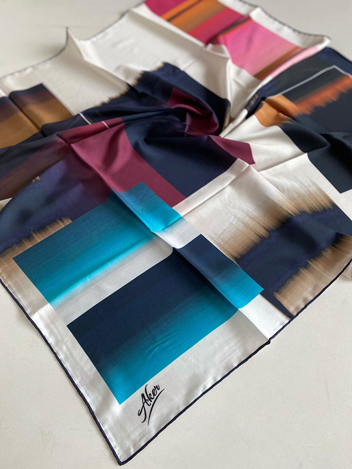 Aker Polyester Eşarp 51813 Mavi Karışık Desen