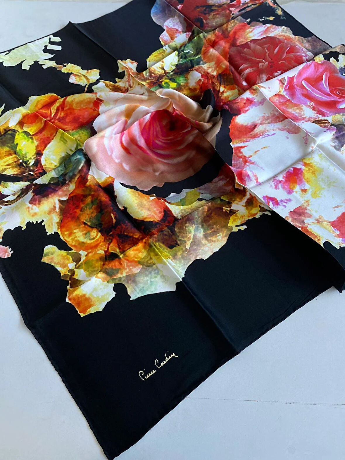 Pierre Cardin Sura İpek Eşarp 43329 Siyah Karışık Desen