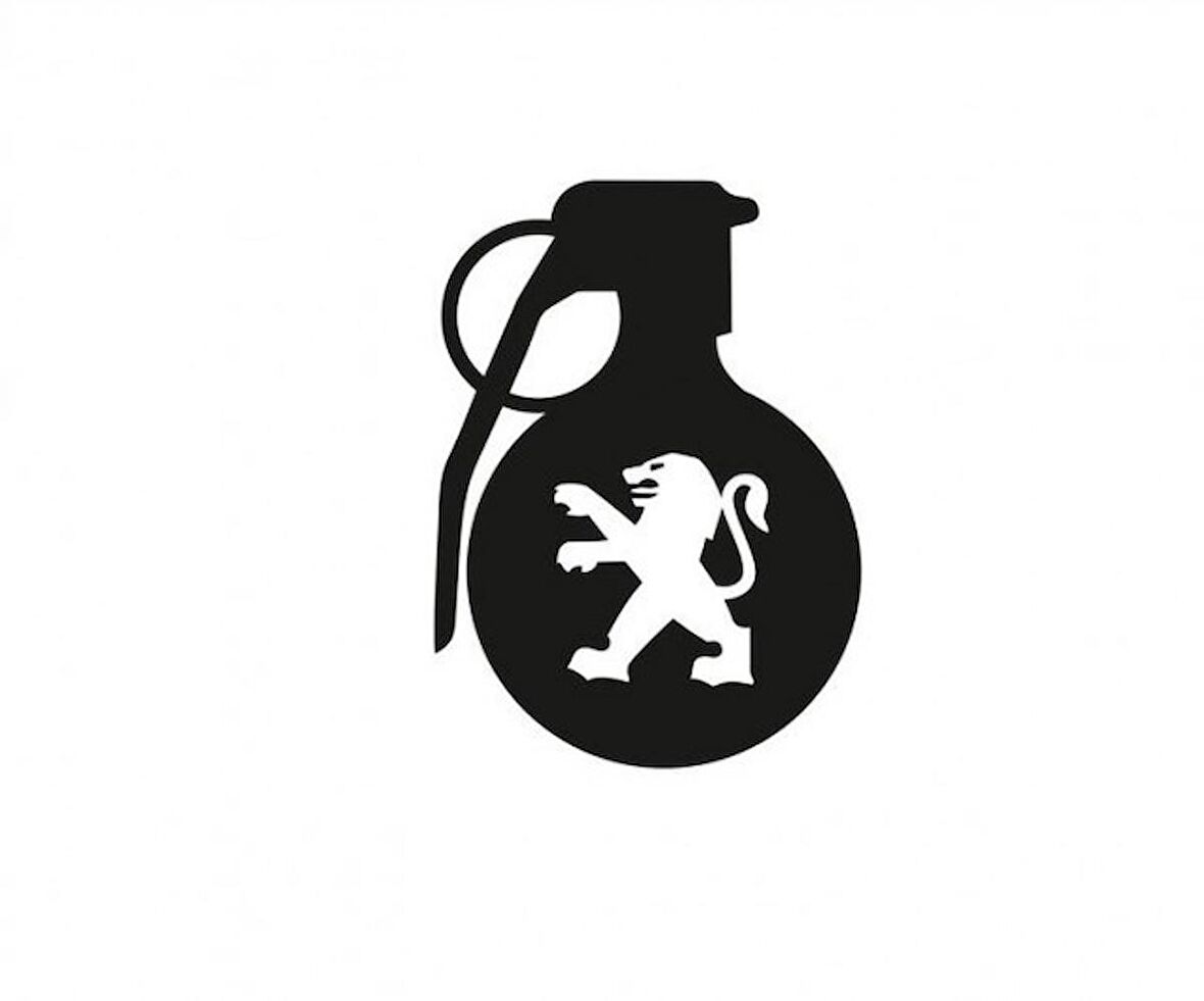 Peugeot Araba Komik El Bombası Sticker Yapıştırma