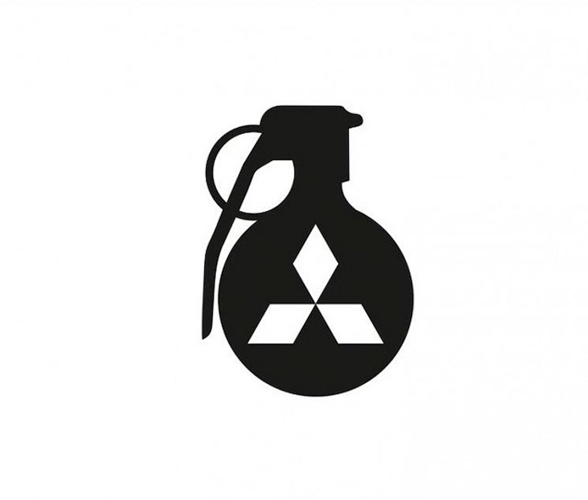 Mitsubishi Araba Komik El Bombası Sticker Yapıştırma