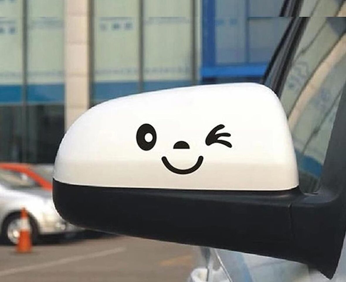 Araba Ayna Sticker Yapıştırması Göz Kırpma