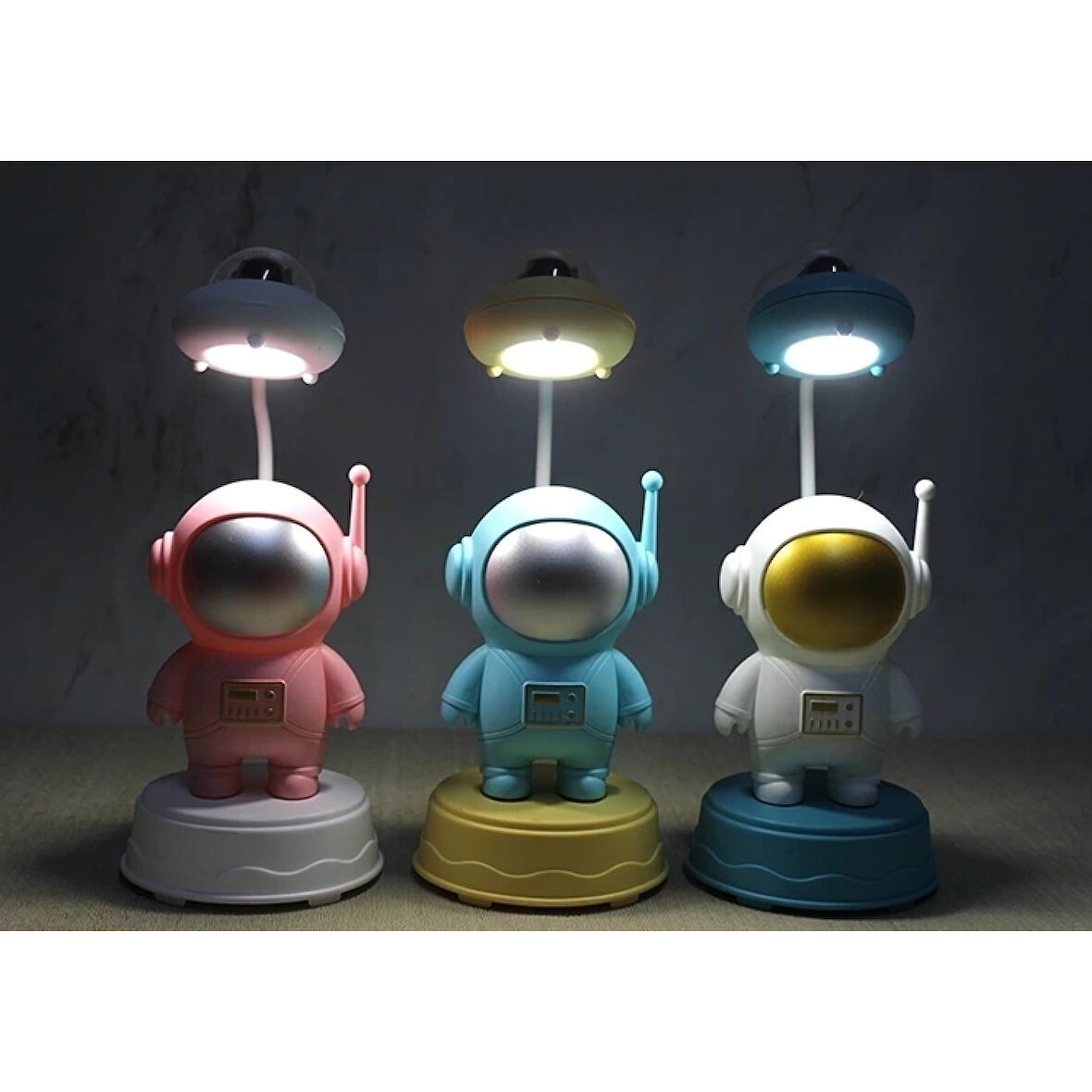 Astronot Masa Lambasi  Alk3323