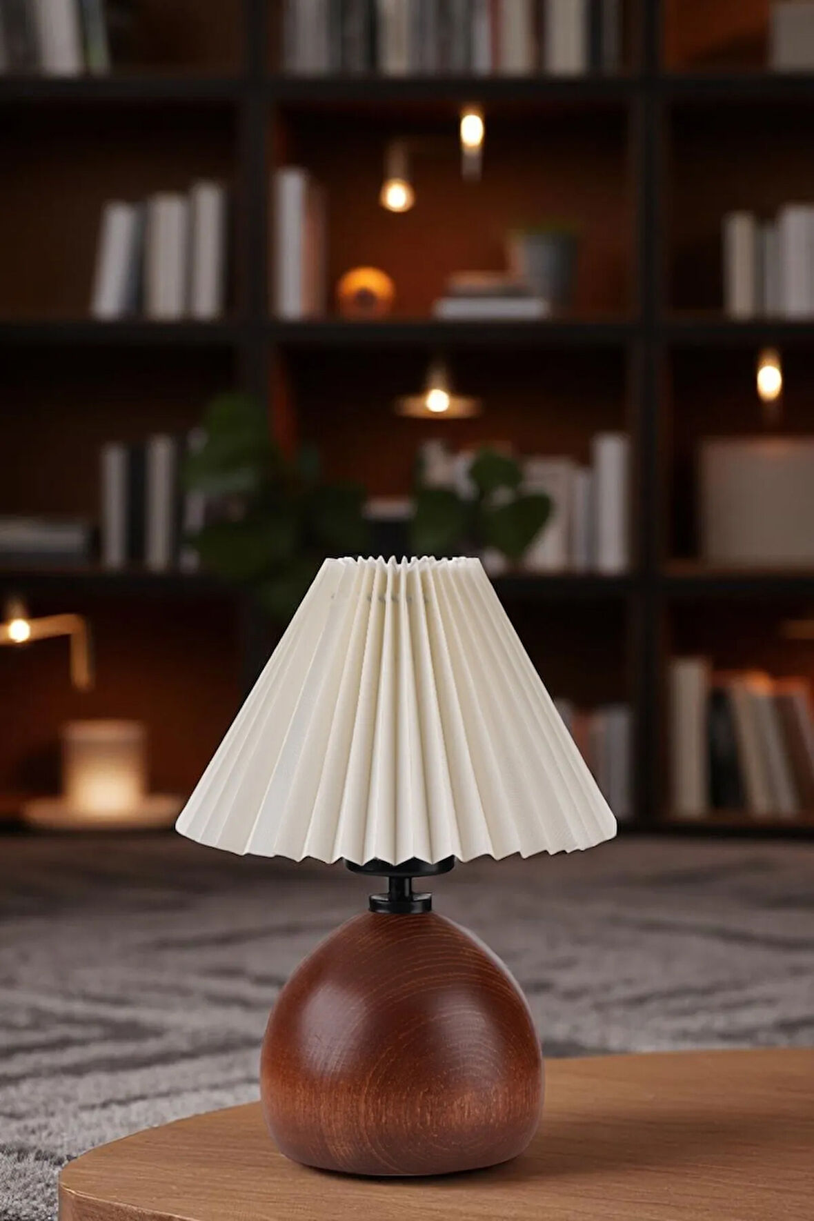 CAMERON CEVİZ PİLELİ KREM ABAJURLU MASA LAMBASI